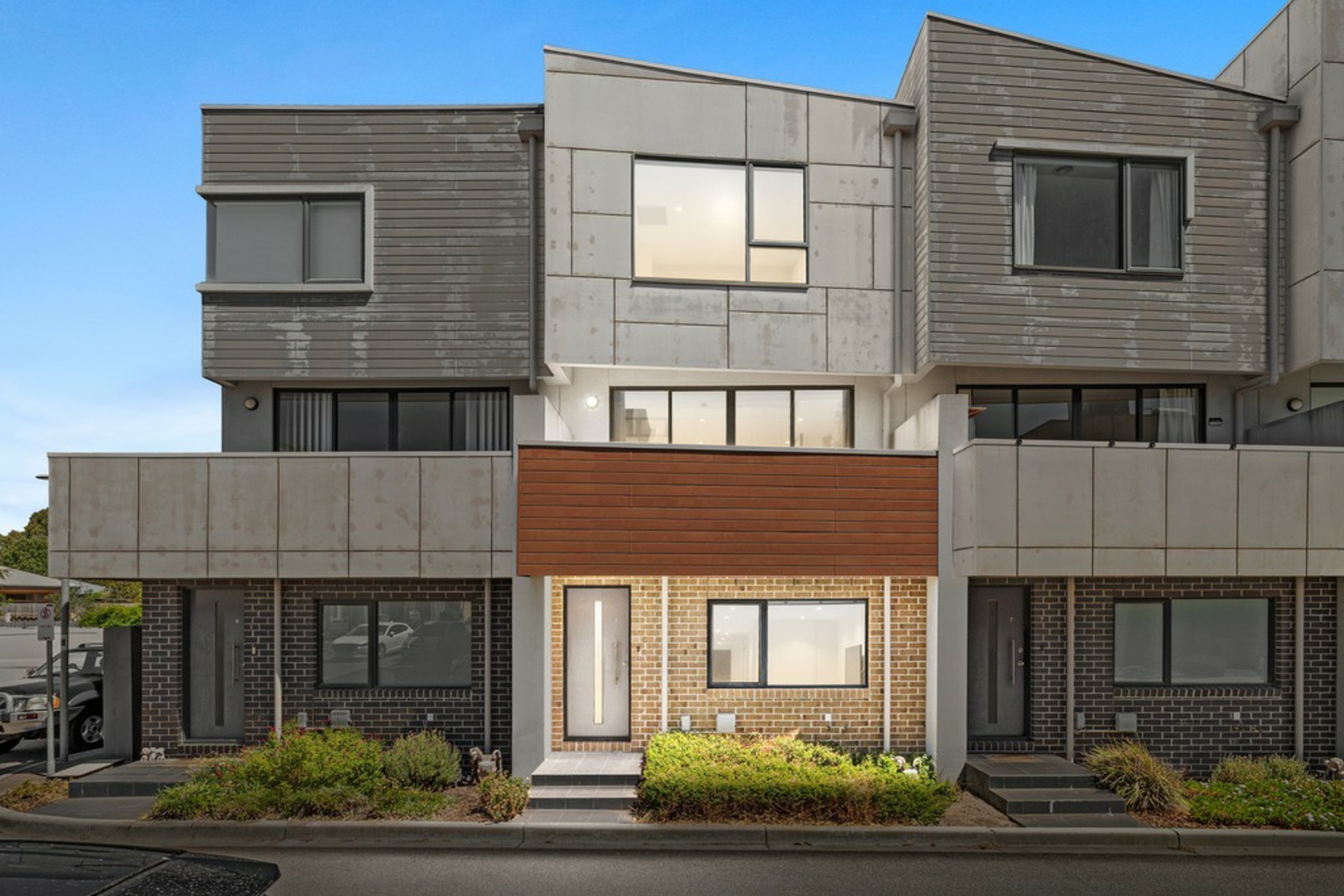 8 Aviary Grove — photo 3 of 12