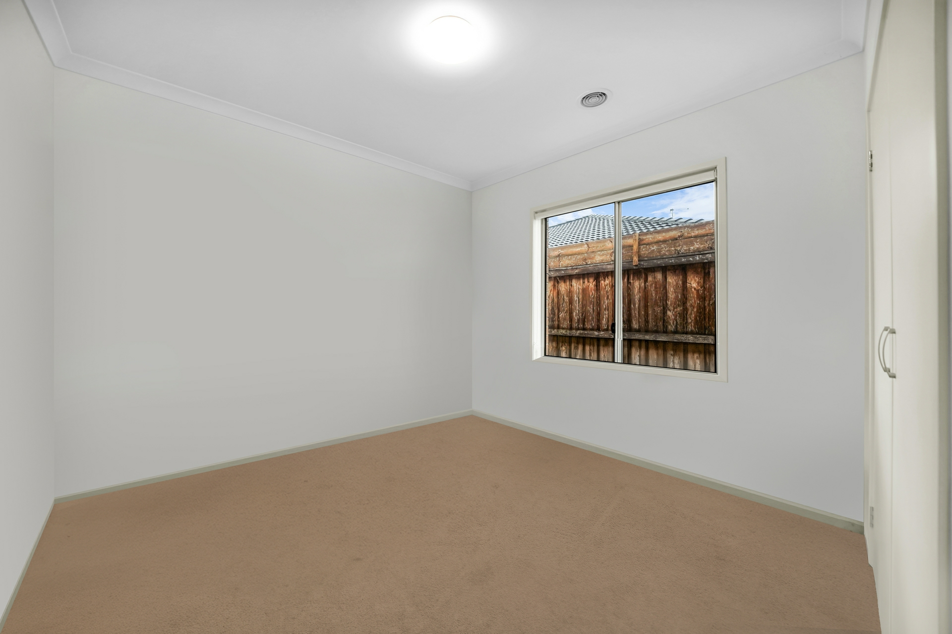 35 Narada Road — photo 9 of 20