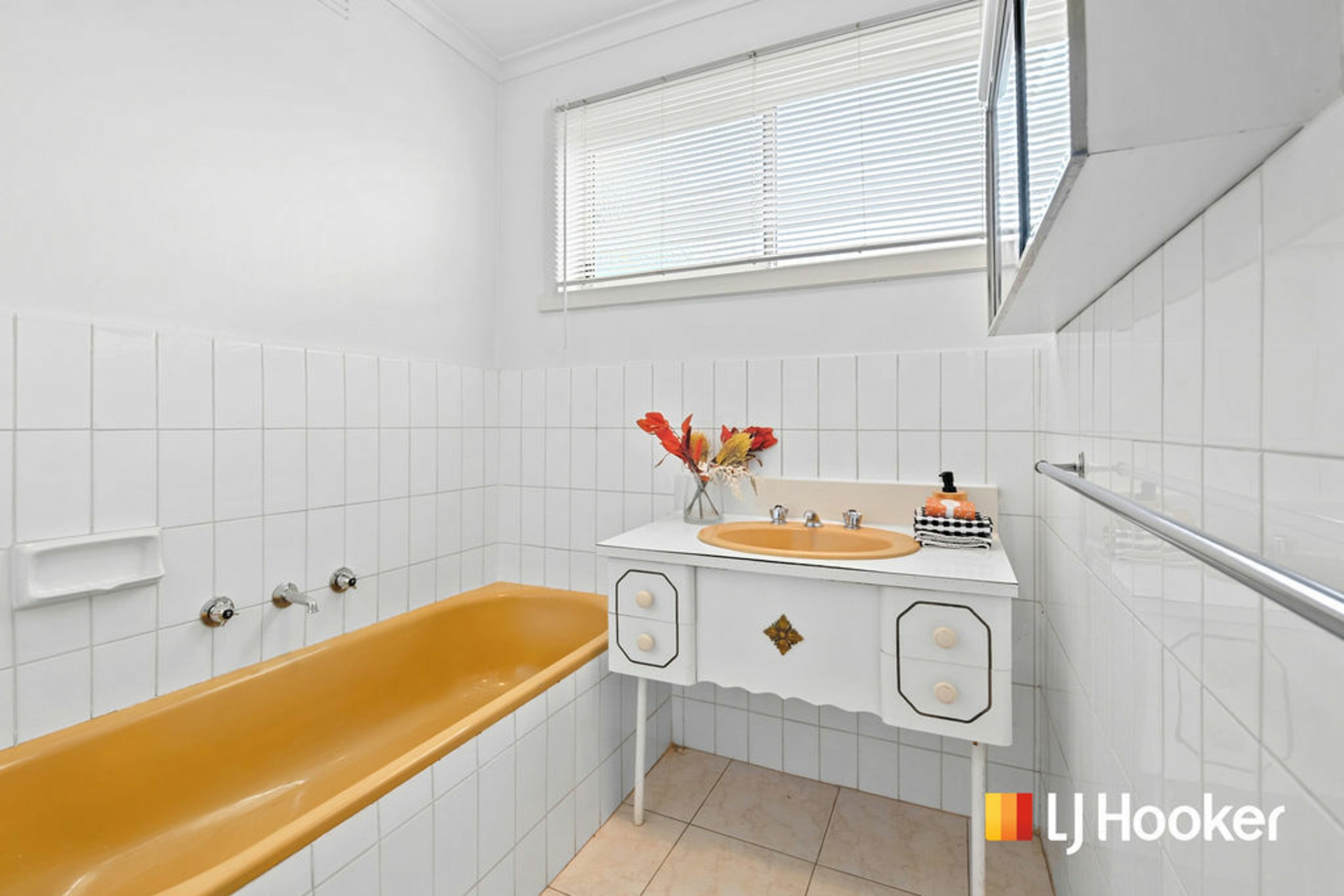 13 Newhaven Road — photo 9 of 13