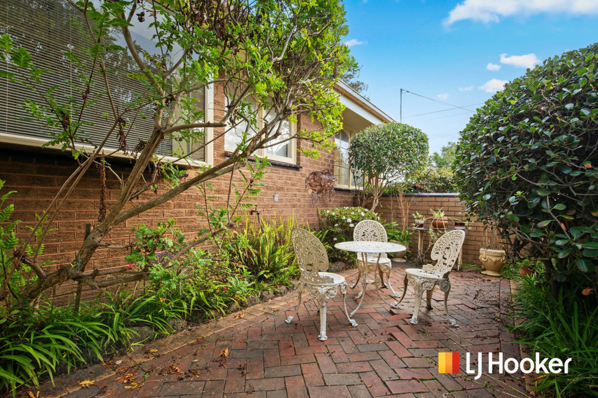 13 Newhaven Road — photo 11 of 13