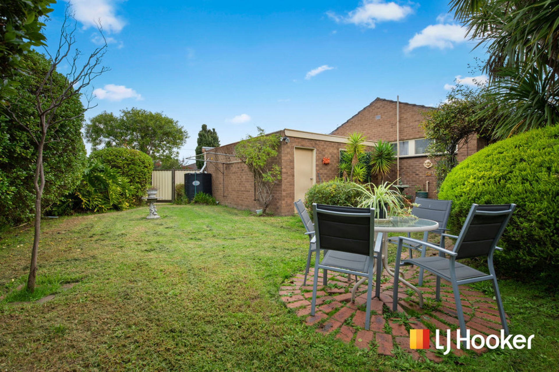 13 Newhaven Road — photo 12 of 13