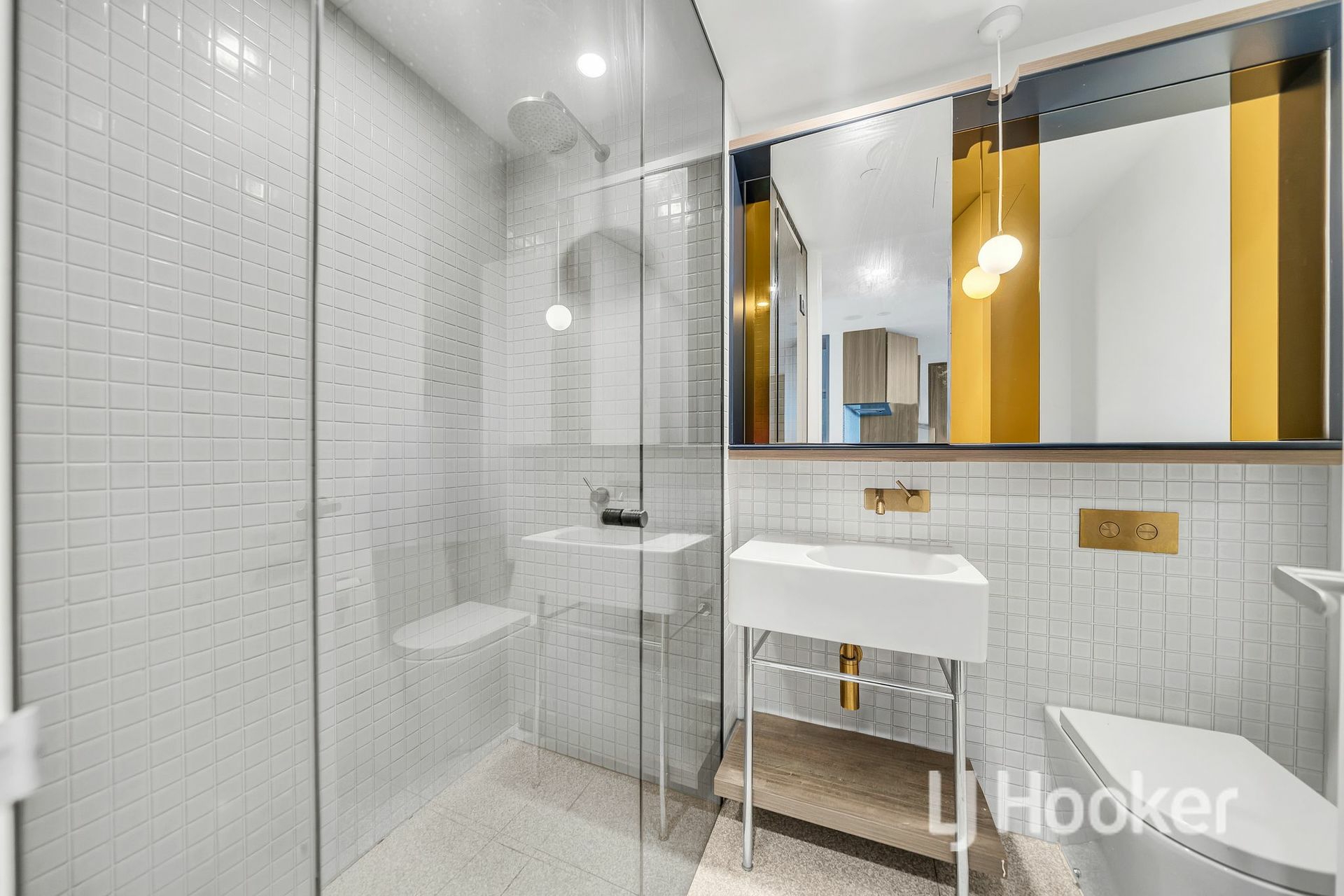 3202/160 Victoria Street — photo 10 of 30