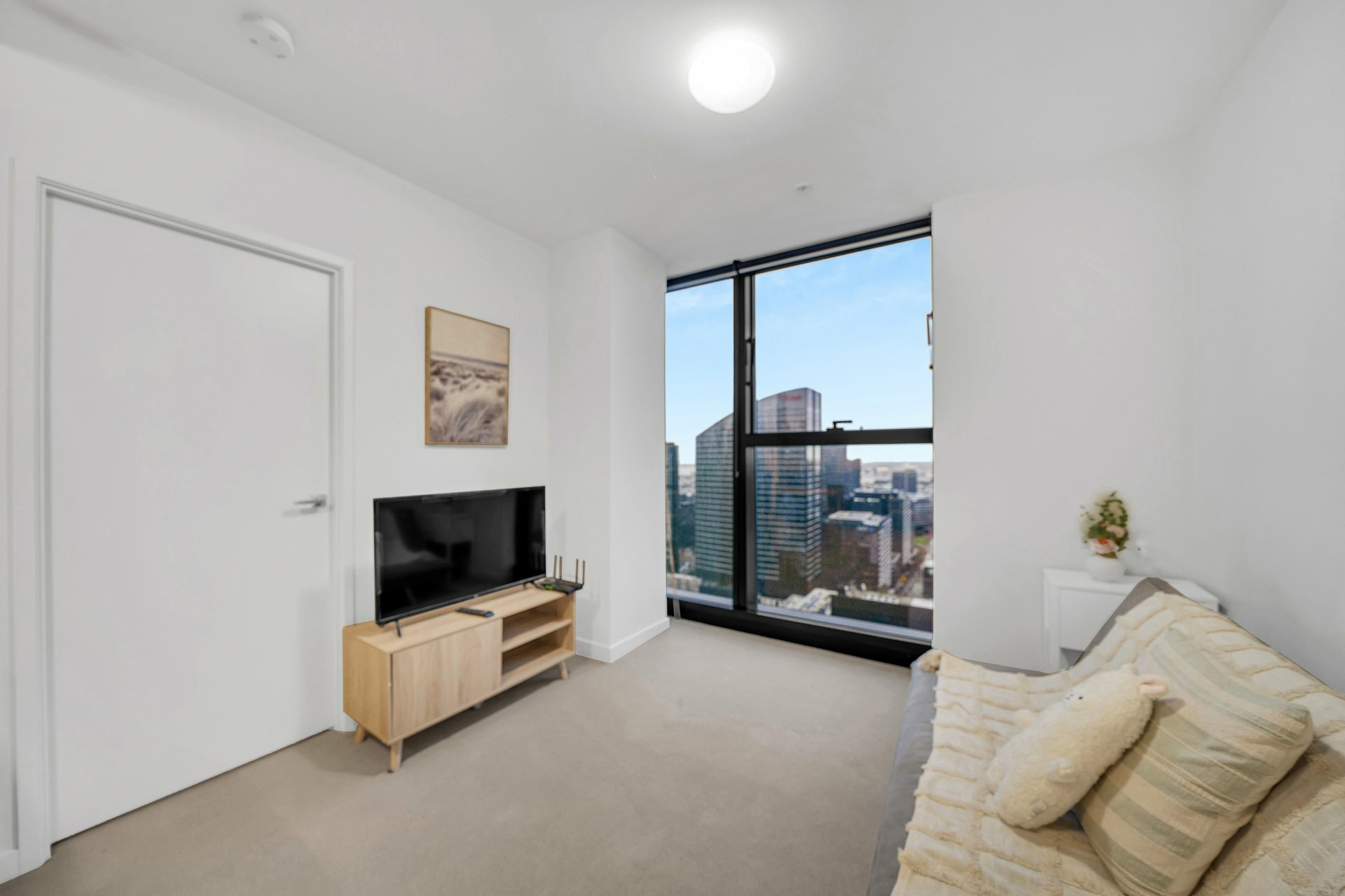 3610/568 Collins Street — photo 2 of 18