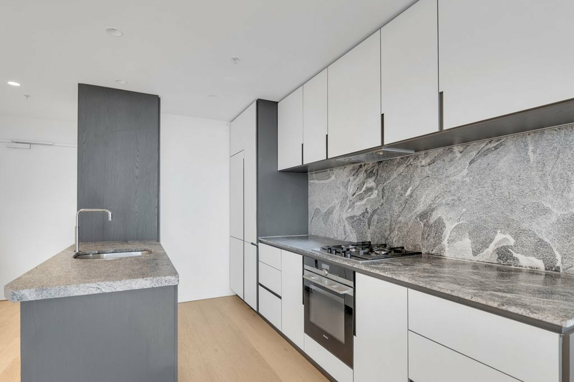 6009/260 Spencer Street — photo 6 of 14