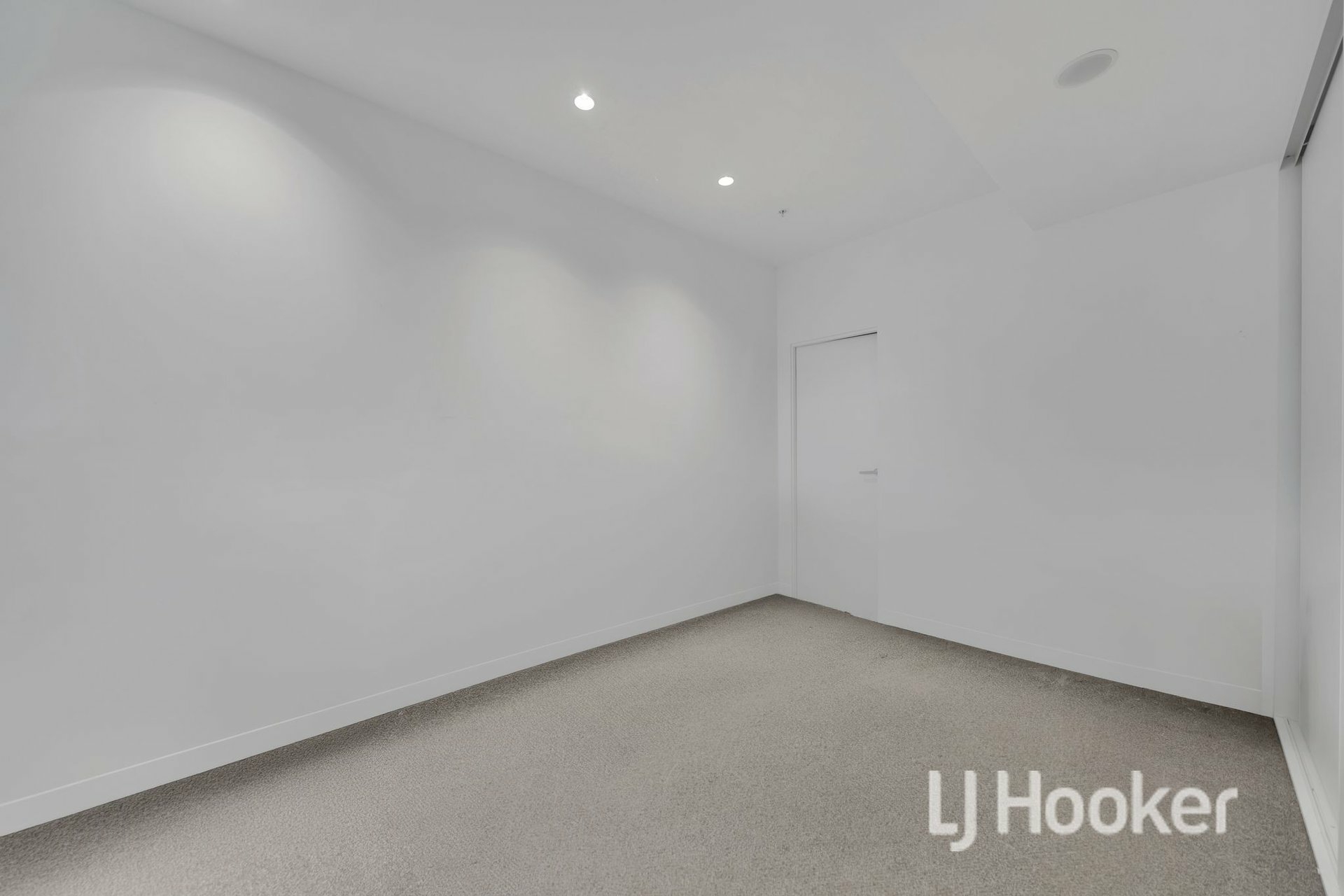 6009/260 Spencer Street — photo 8 of 14