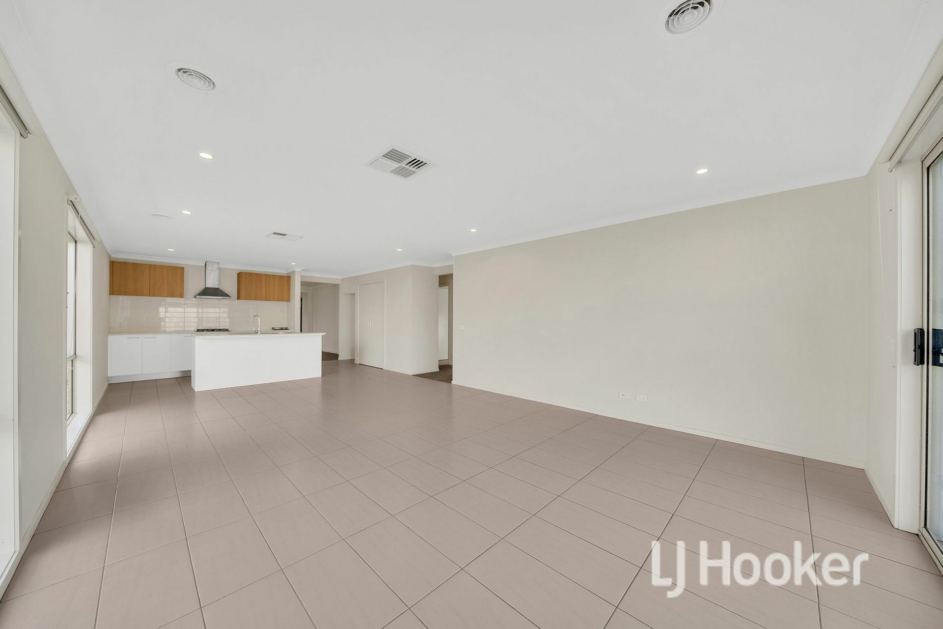 18 Aspera Drive — photo from LJ Hooker City Residential