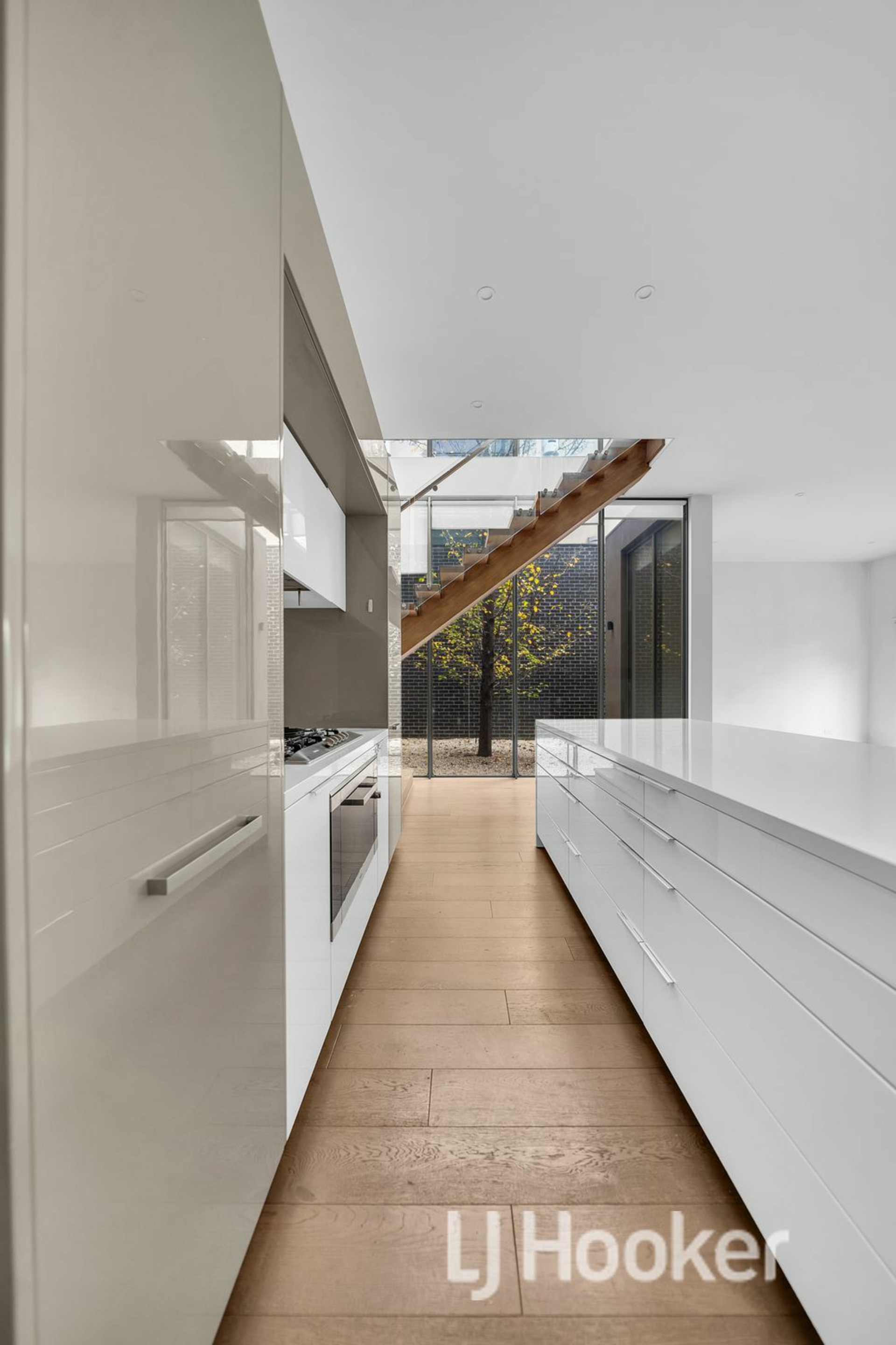 10 Cypress Way — photo 9 of 27