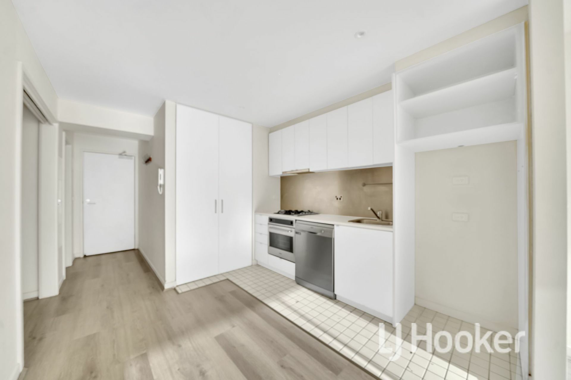 1206/8 Dorcas Street — photo 3 of 15