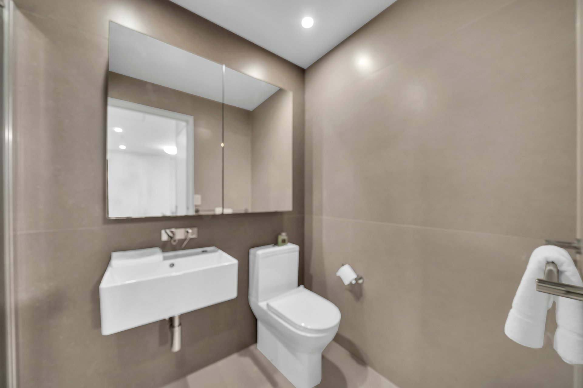 3610/568 Collins Street — photo 10 of 18