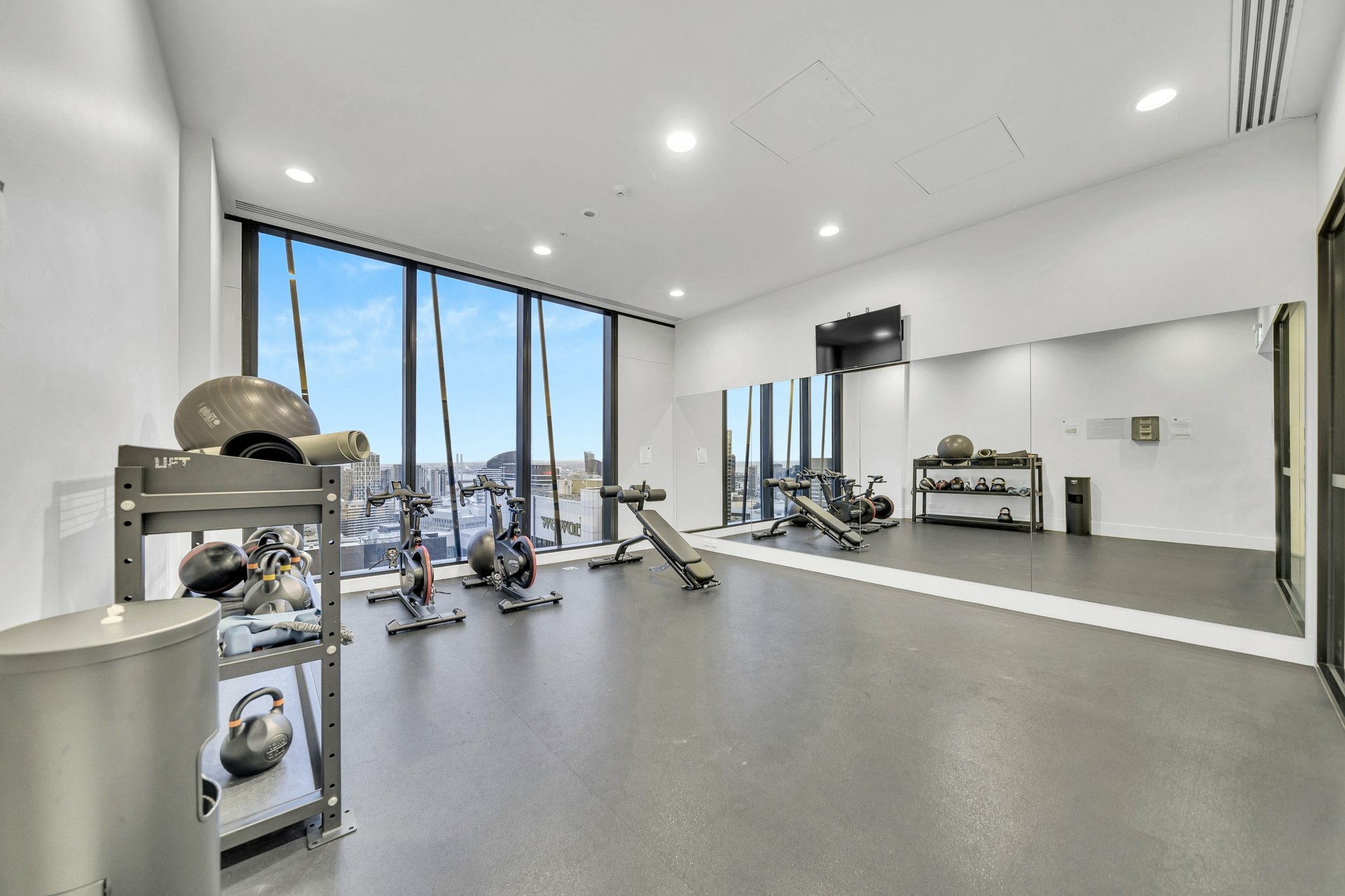 3610/568 Collins Street — photo 12 of 18