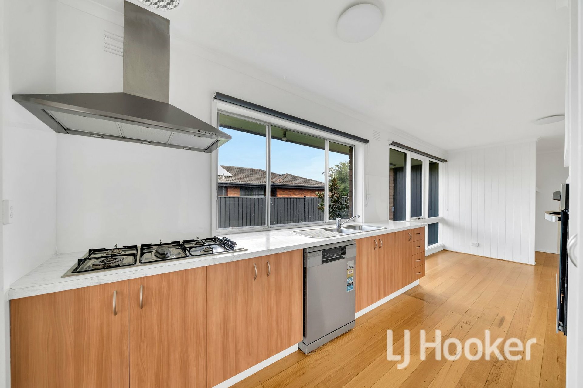 16 Eastern Street — photo 6 of 26
