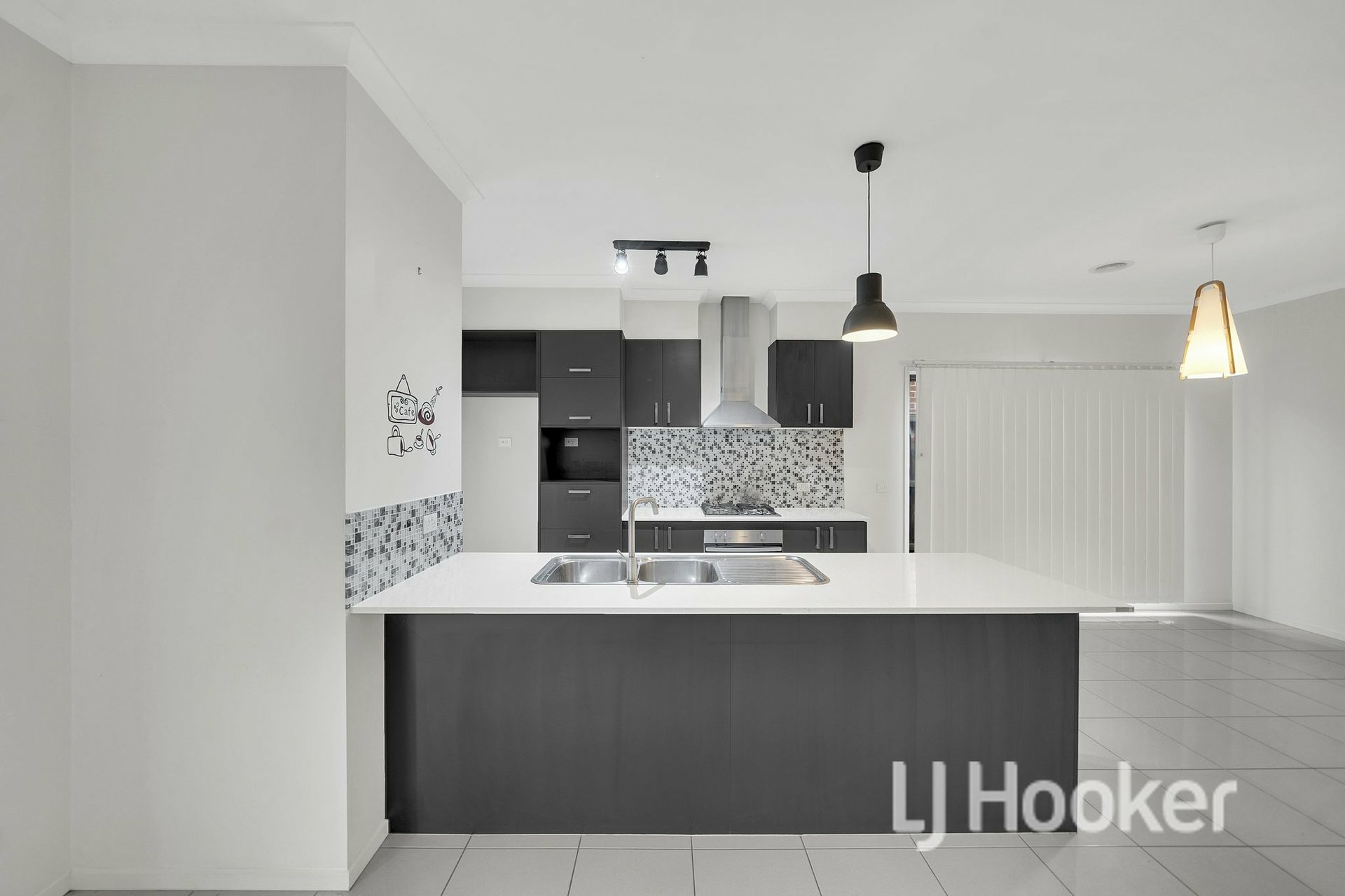 6 Blacksmith Way — photo 6 of 14