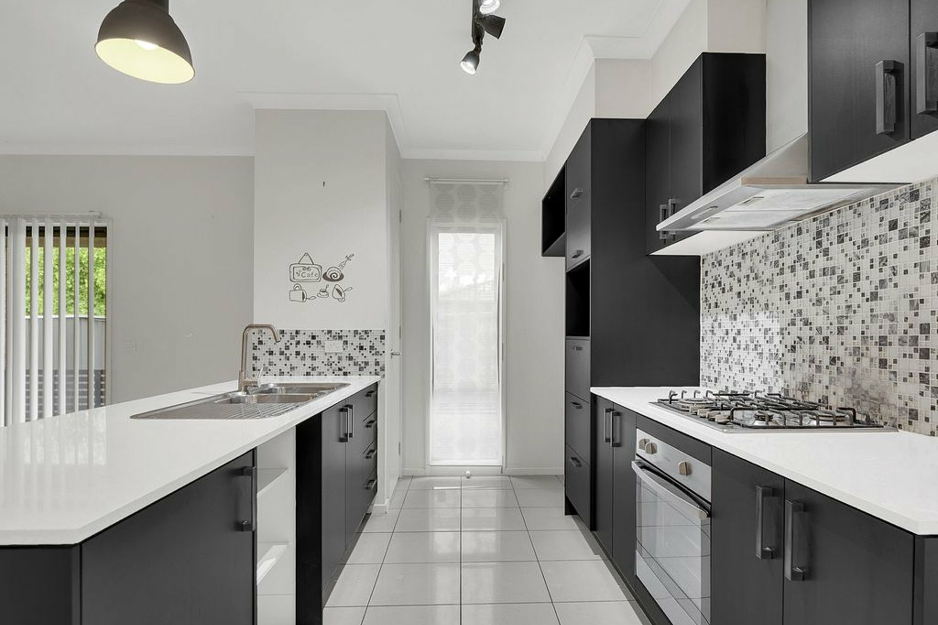 6 Blacksmith Way — photo 8 of 14