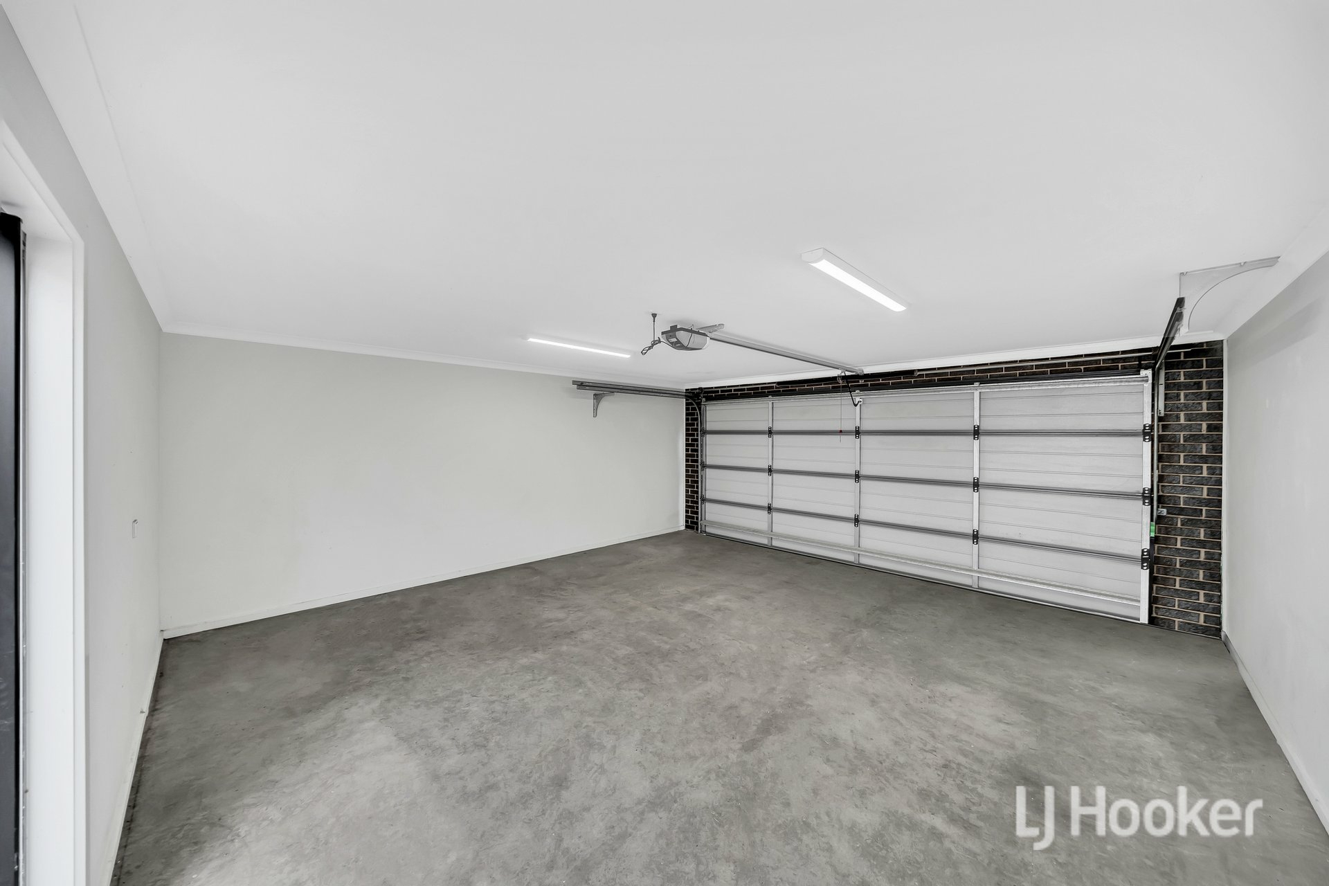 7 Clarence Walk — photo 10 of 17
