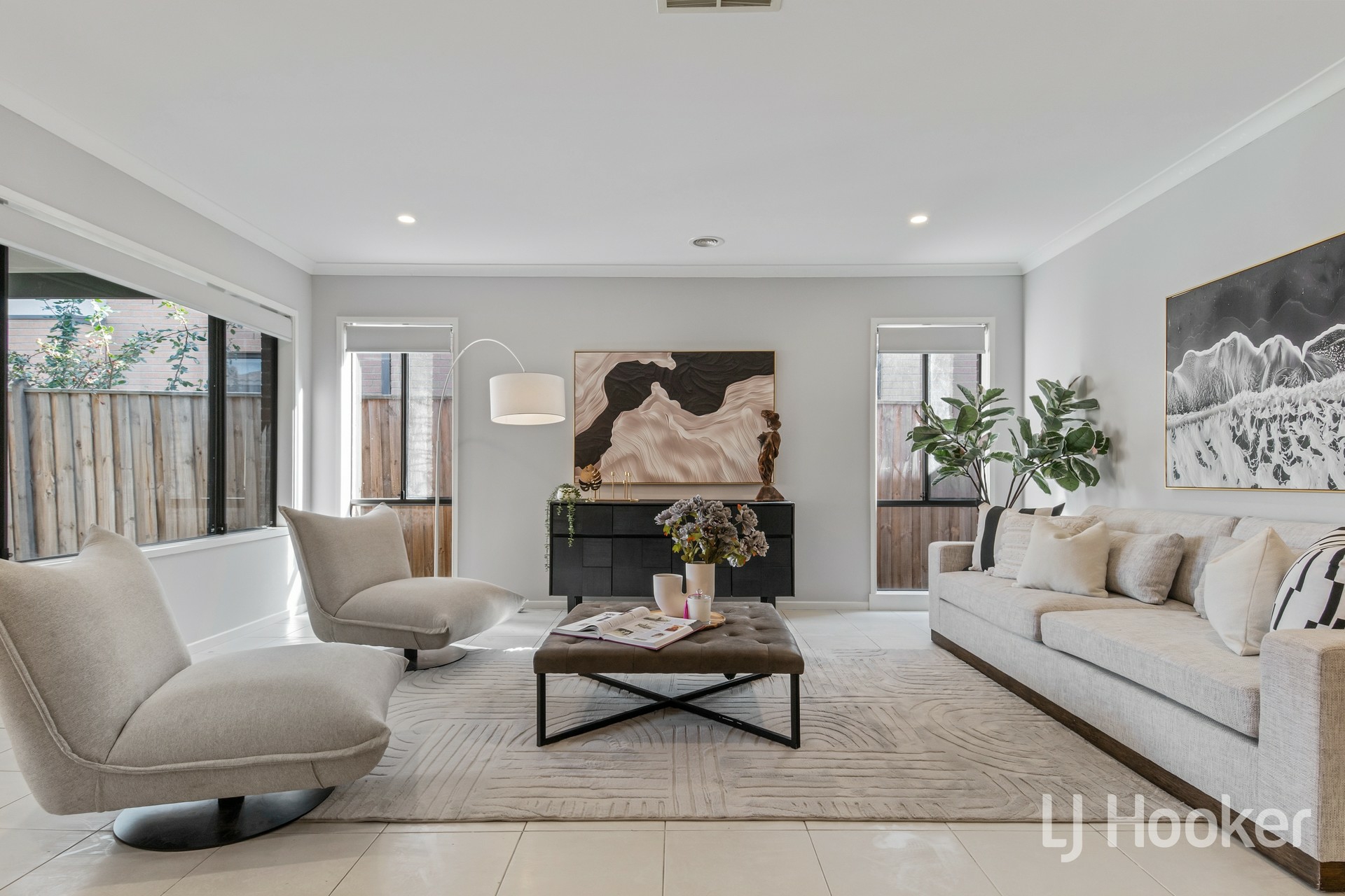 49 Newport Avenue — photo 2 of 10