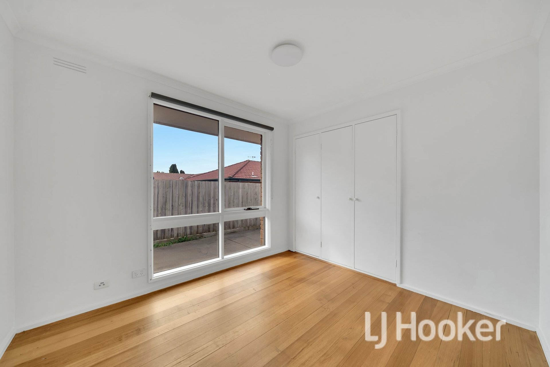 16 Eastern Street — photo 11 of 26