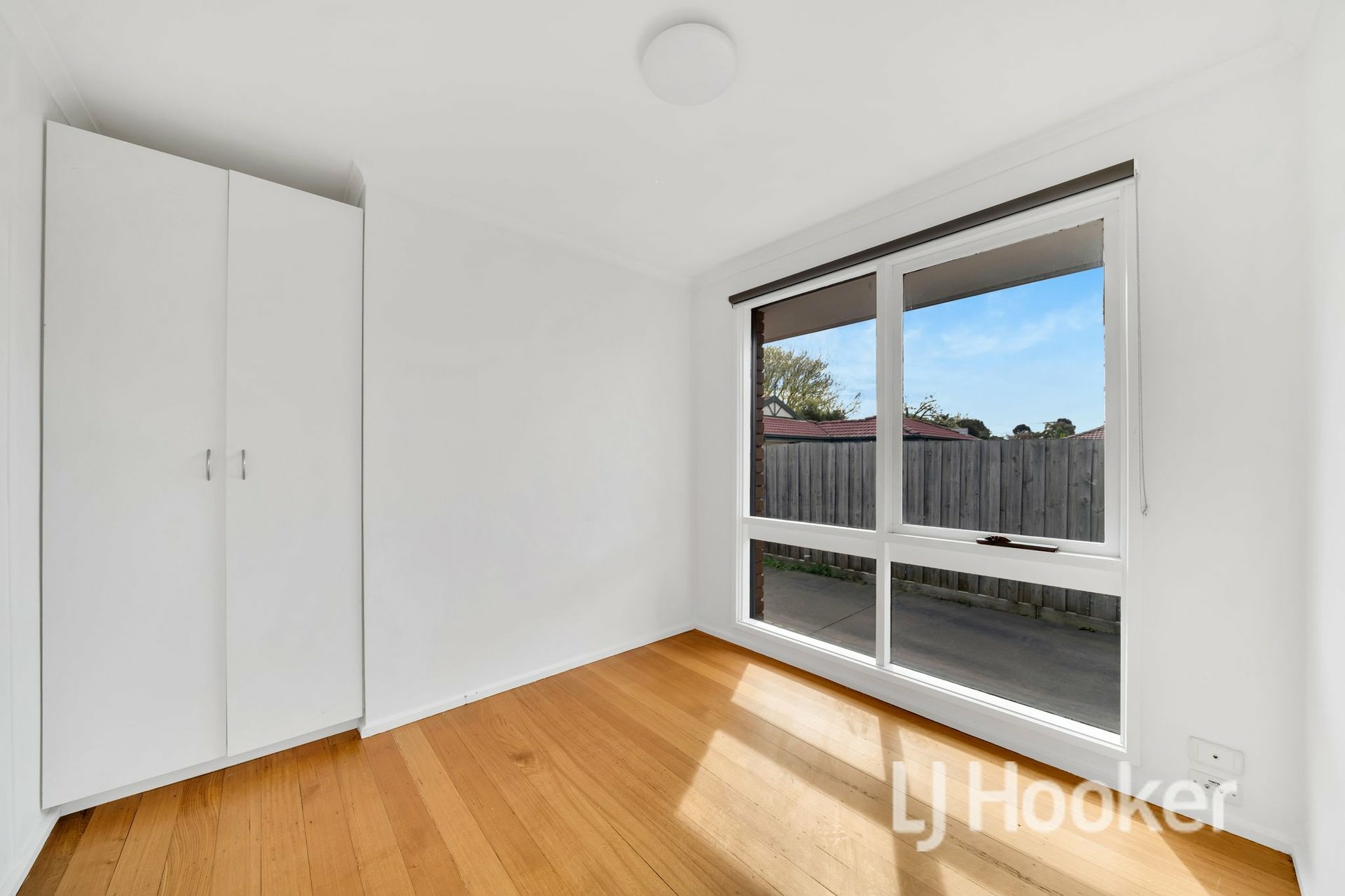 16 Eastern Street — photo 12 of 26
