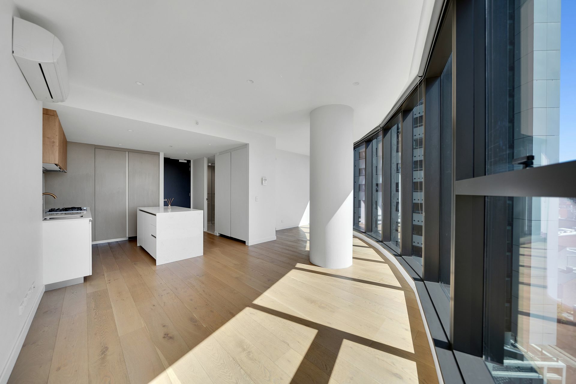1105/9-23 MacKenzie Street — photo 6 of 19