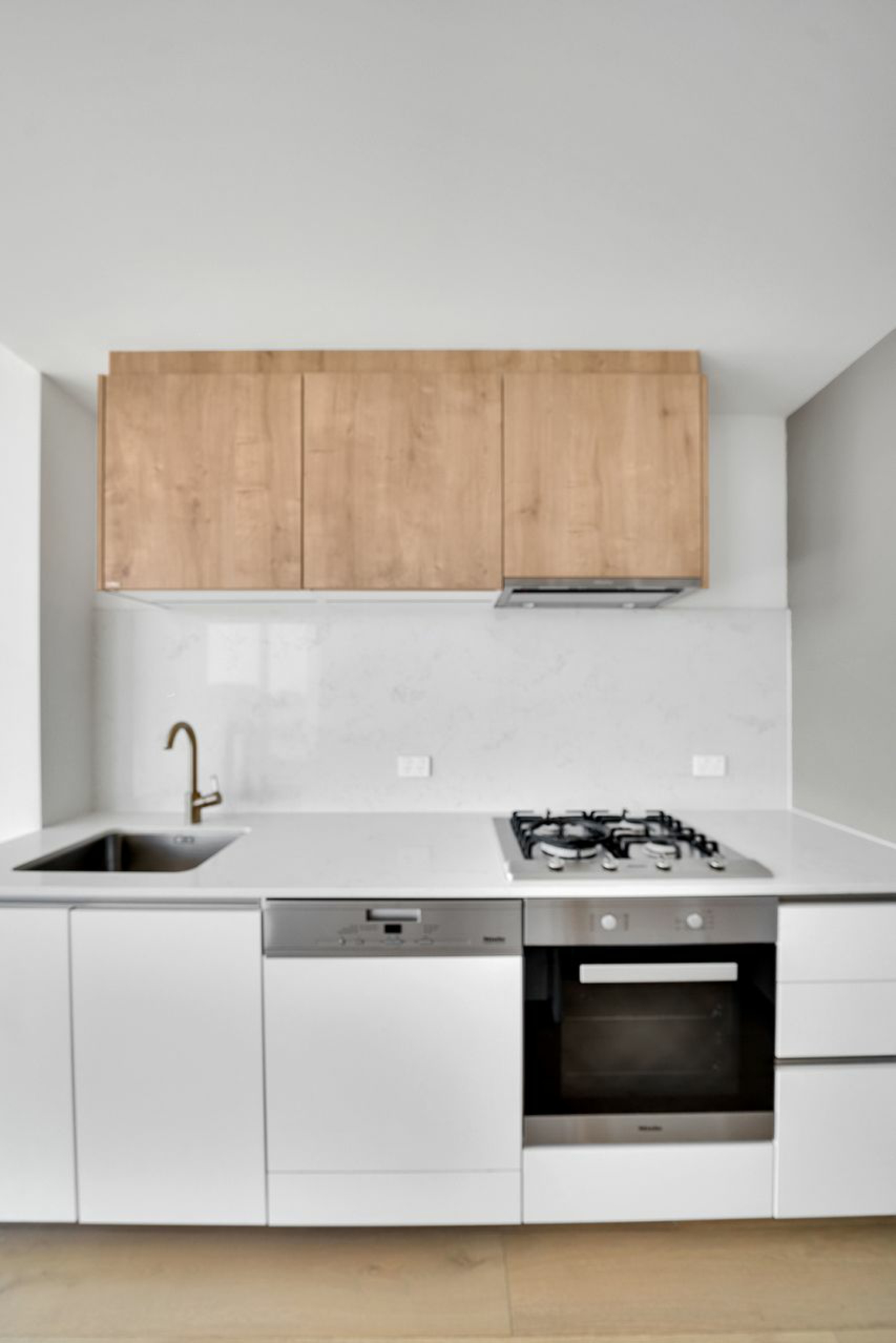 1105/9-23 MacKenzie Street — photo 12 of 19