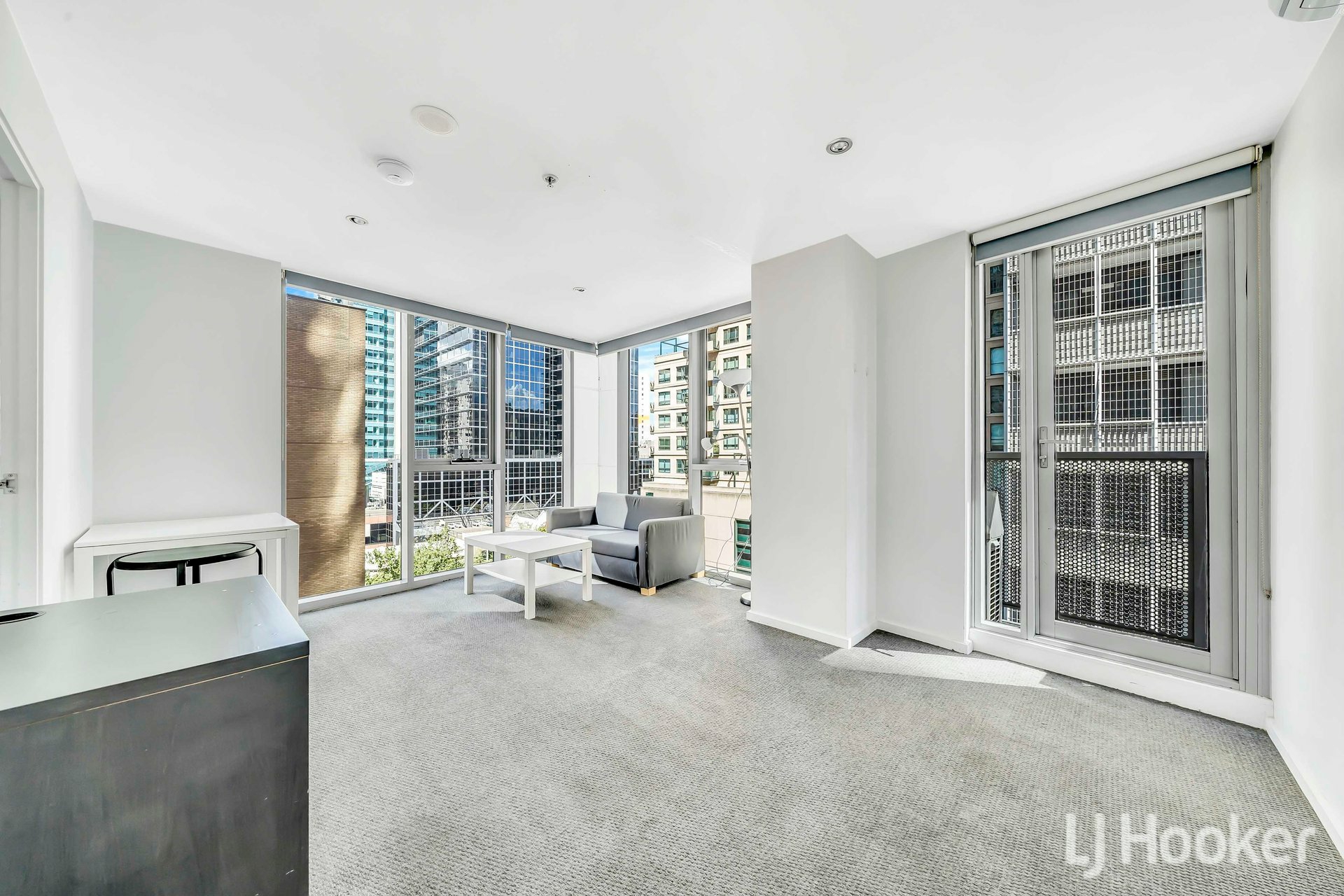 801/8 Exploration Lane — photo from LJ Hooker City Residential