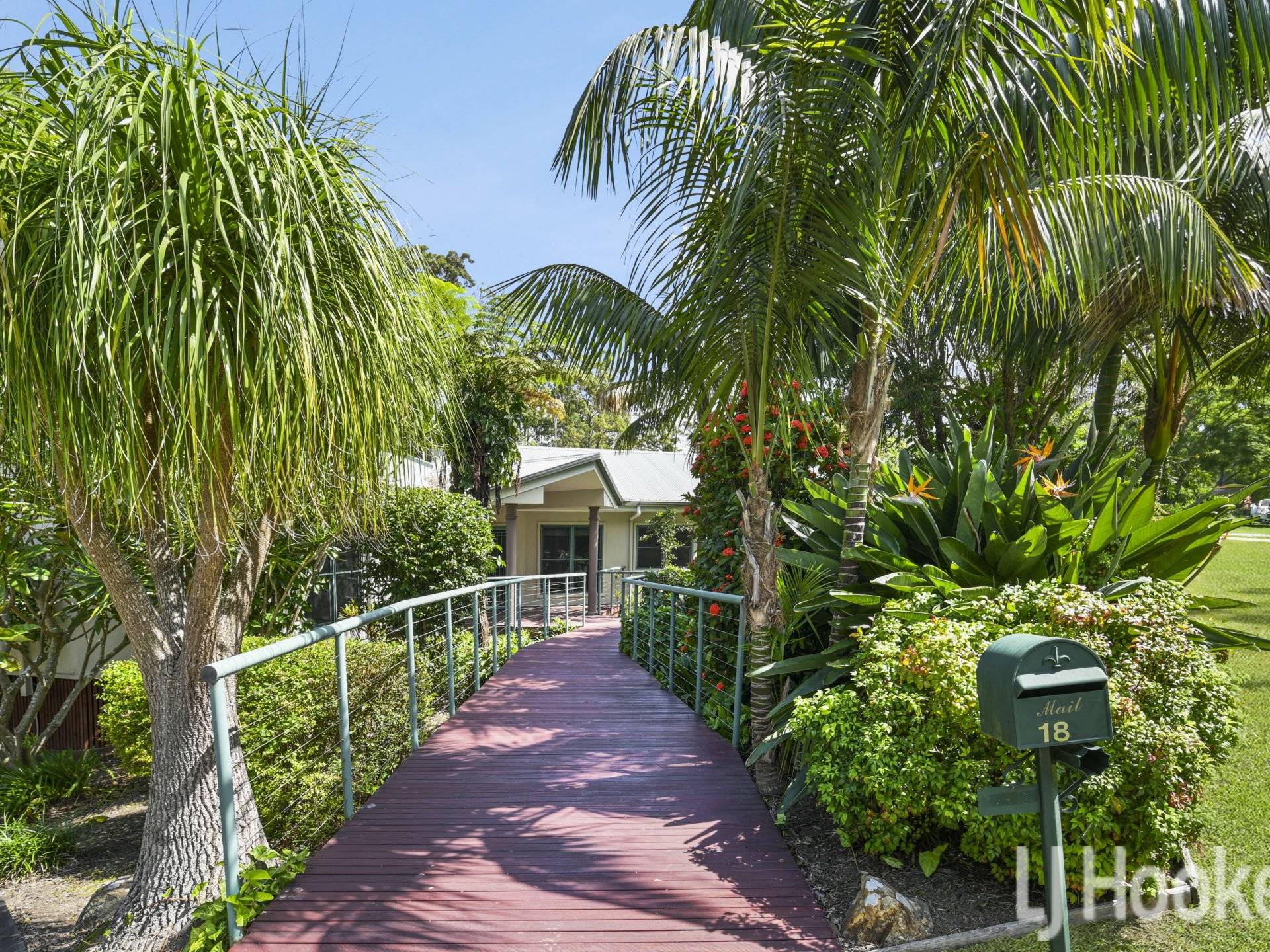 18 Hilltop Parkway, TALLWOODS VILLAGE