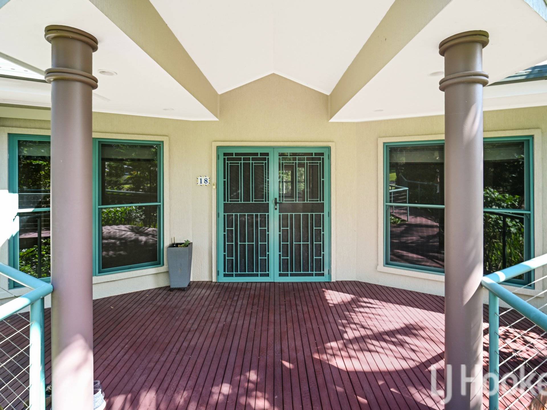 18 Hilltop Parkway, TALLWOODS VILLAGE