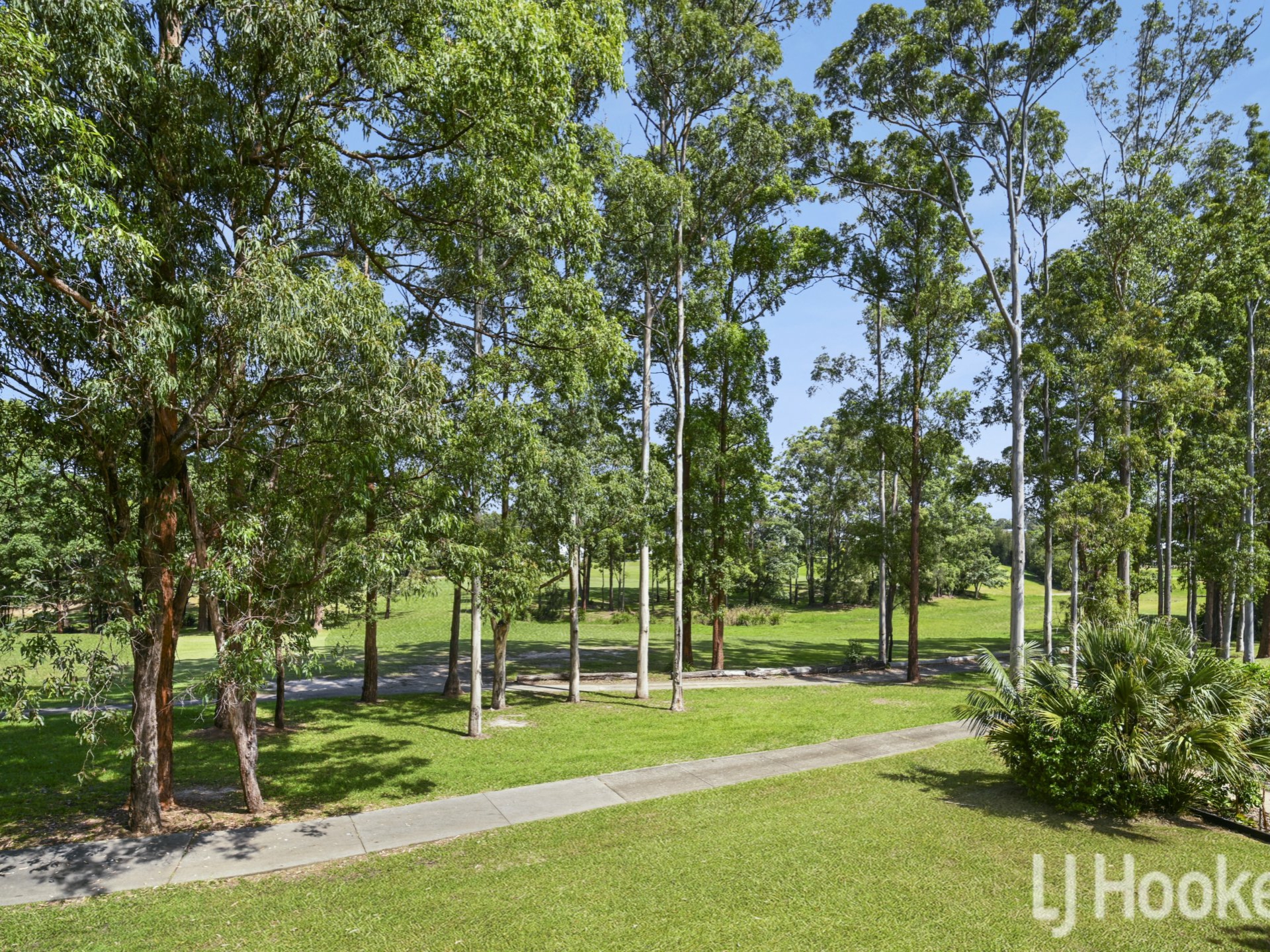 18 Hilltop Parkway, TALLWOODS VILLAGE