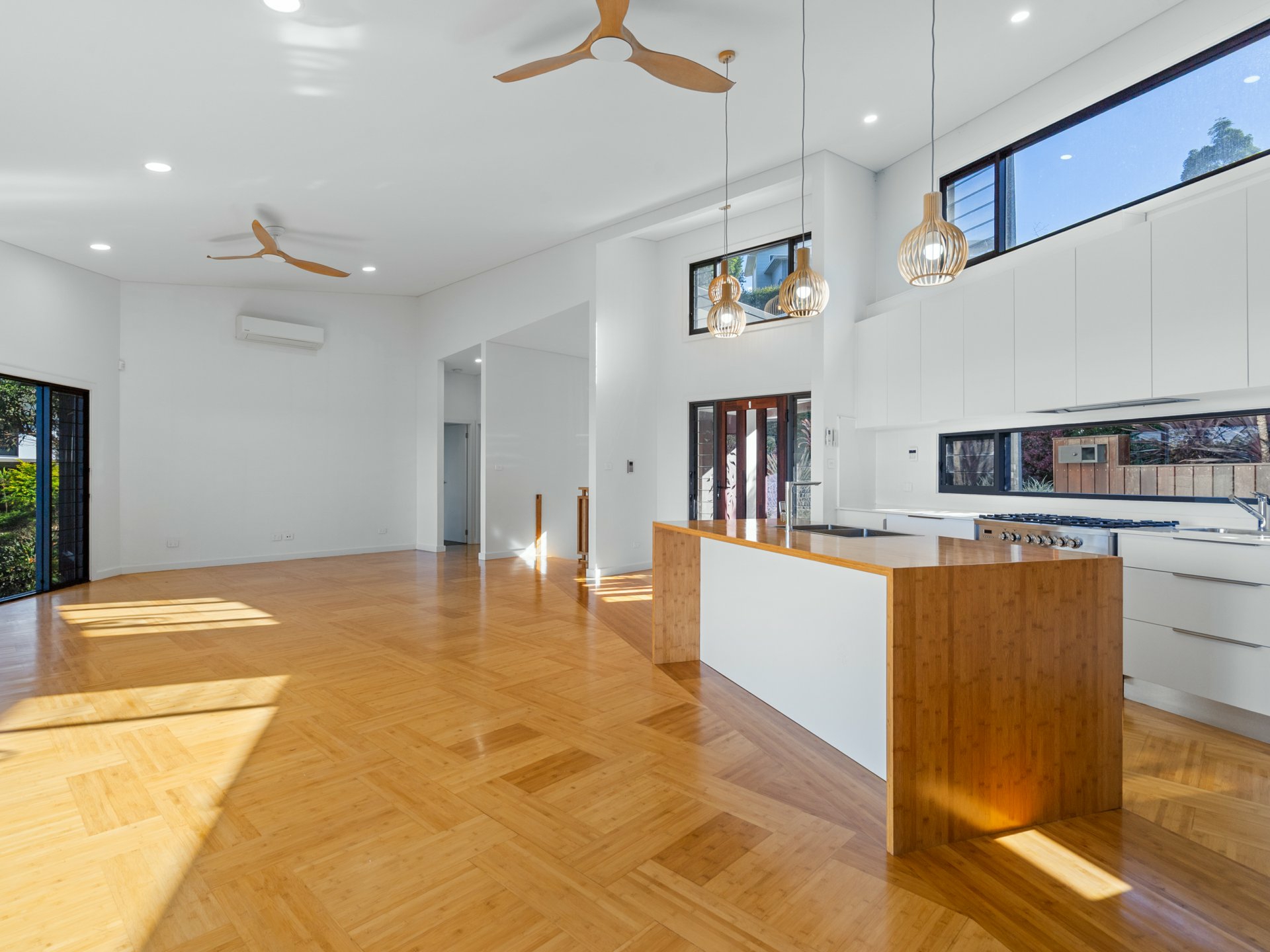 19 Royal Troon Avenue — photo 5 of 24
