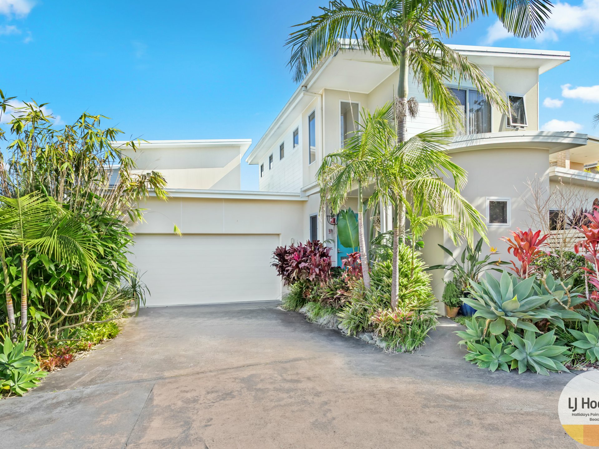 1/33-37 Emerald Drive — photo from LJ Hooker Hallidays Point | Diamond Beach