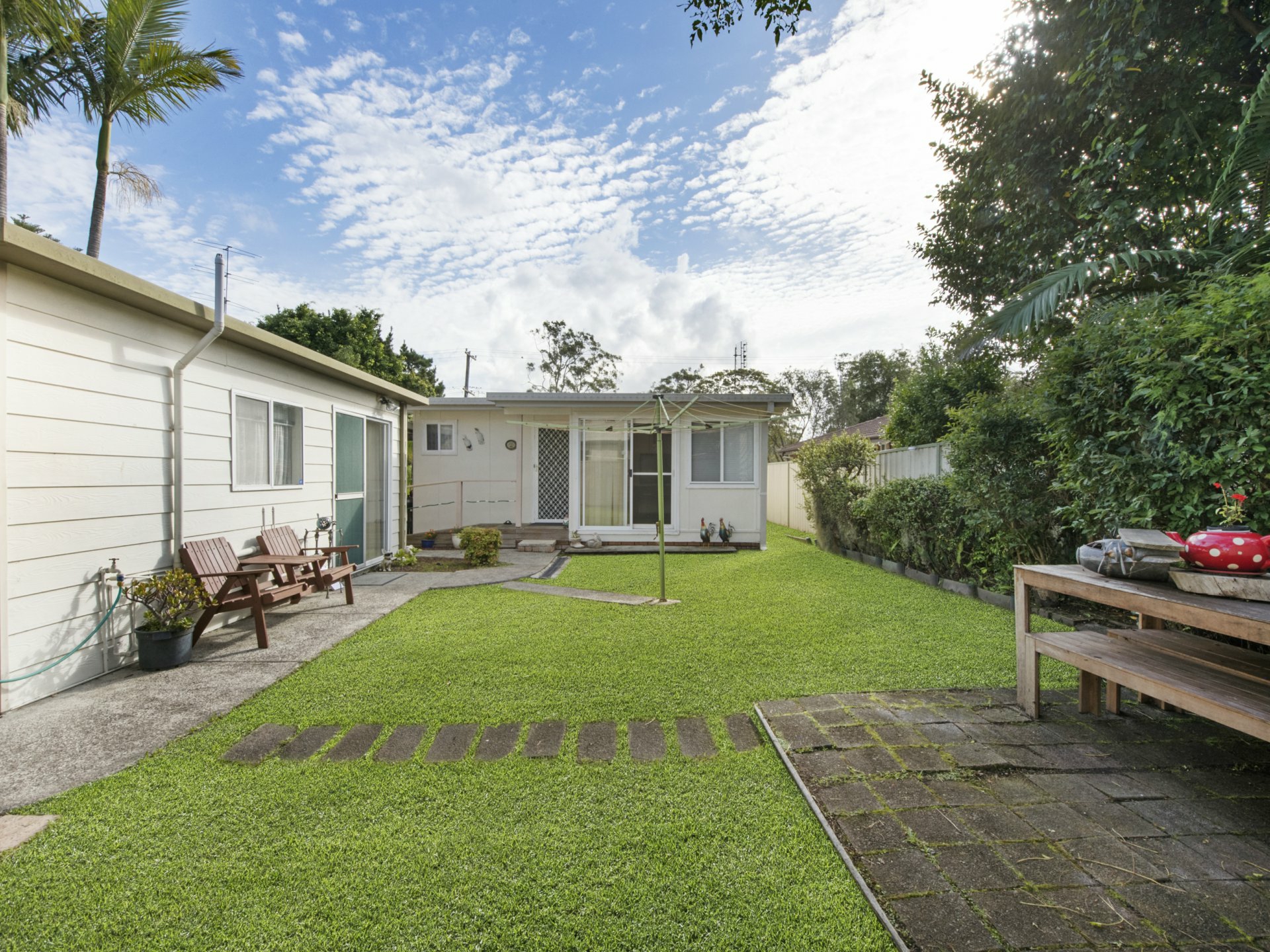 19 Kawana Avenue Blue Haven NSW