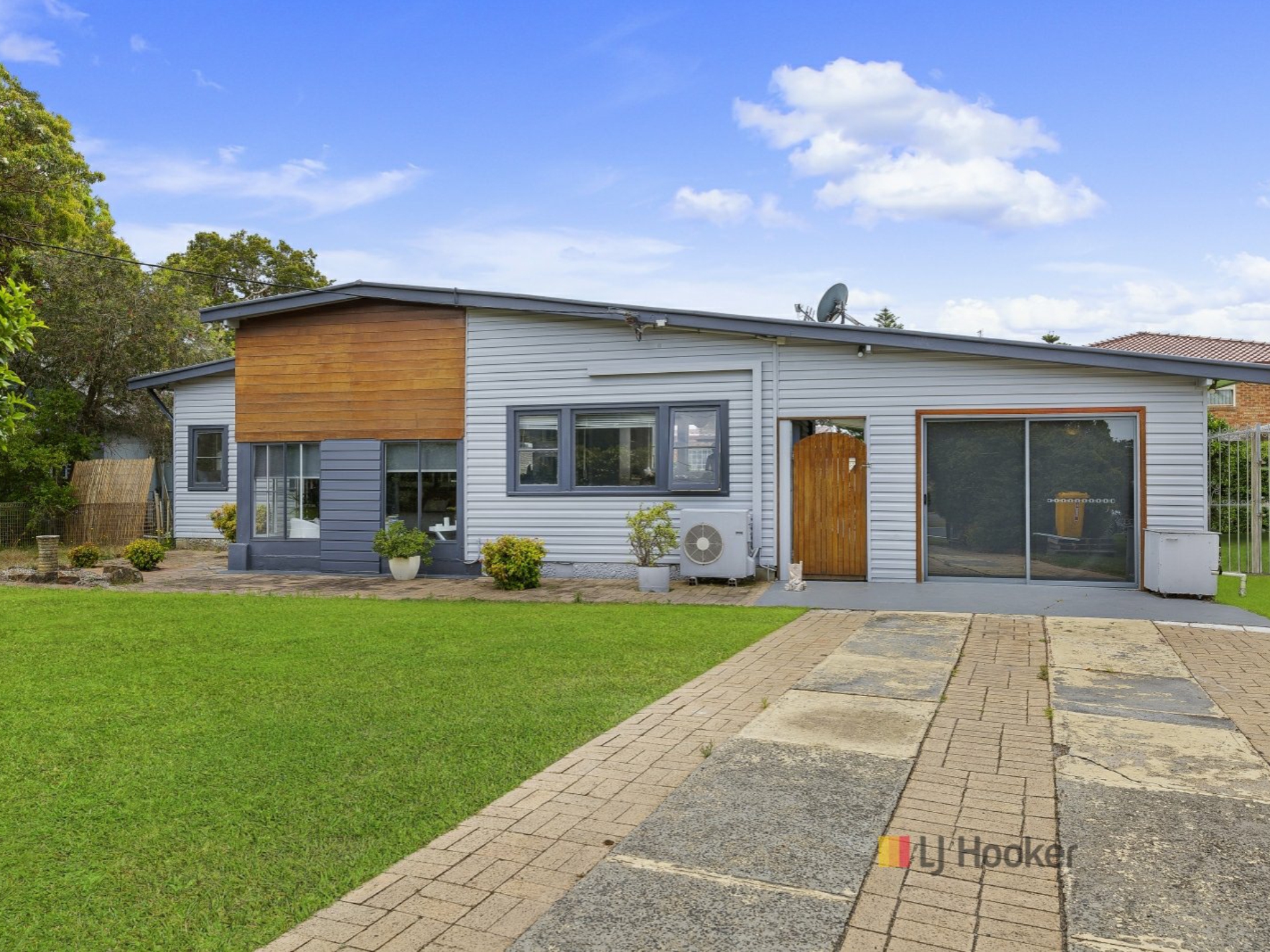 4 Ourringo Street Budgewoi NSW