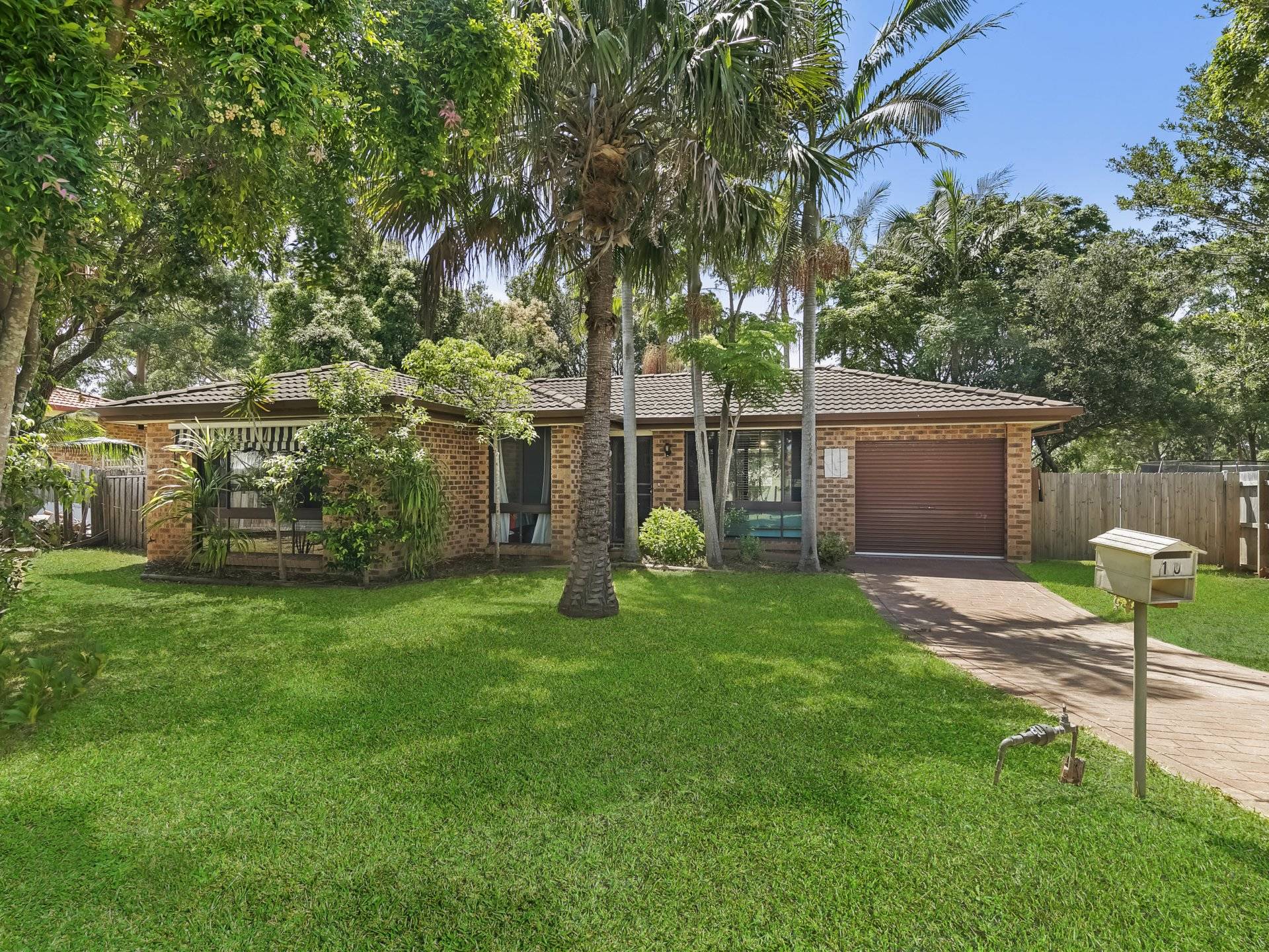 10 Parton Close, Buff Point
