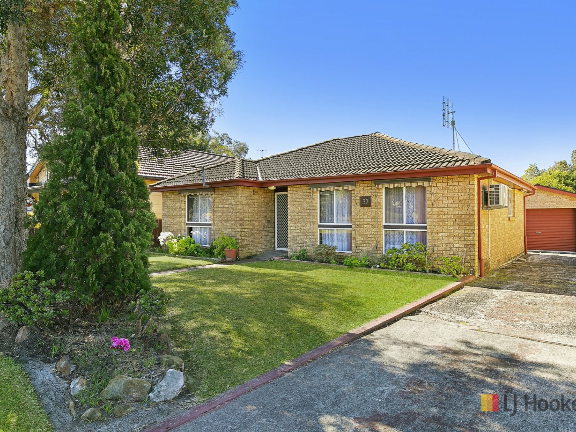 37 Delia Avenue, Budgewoi