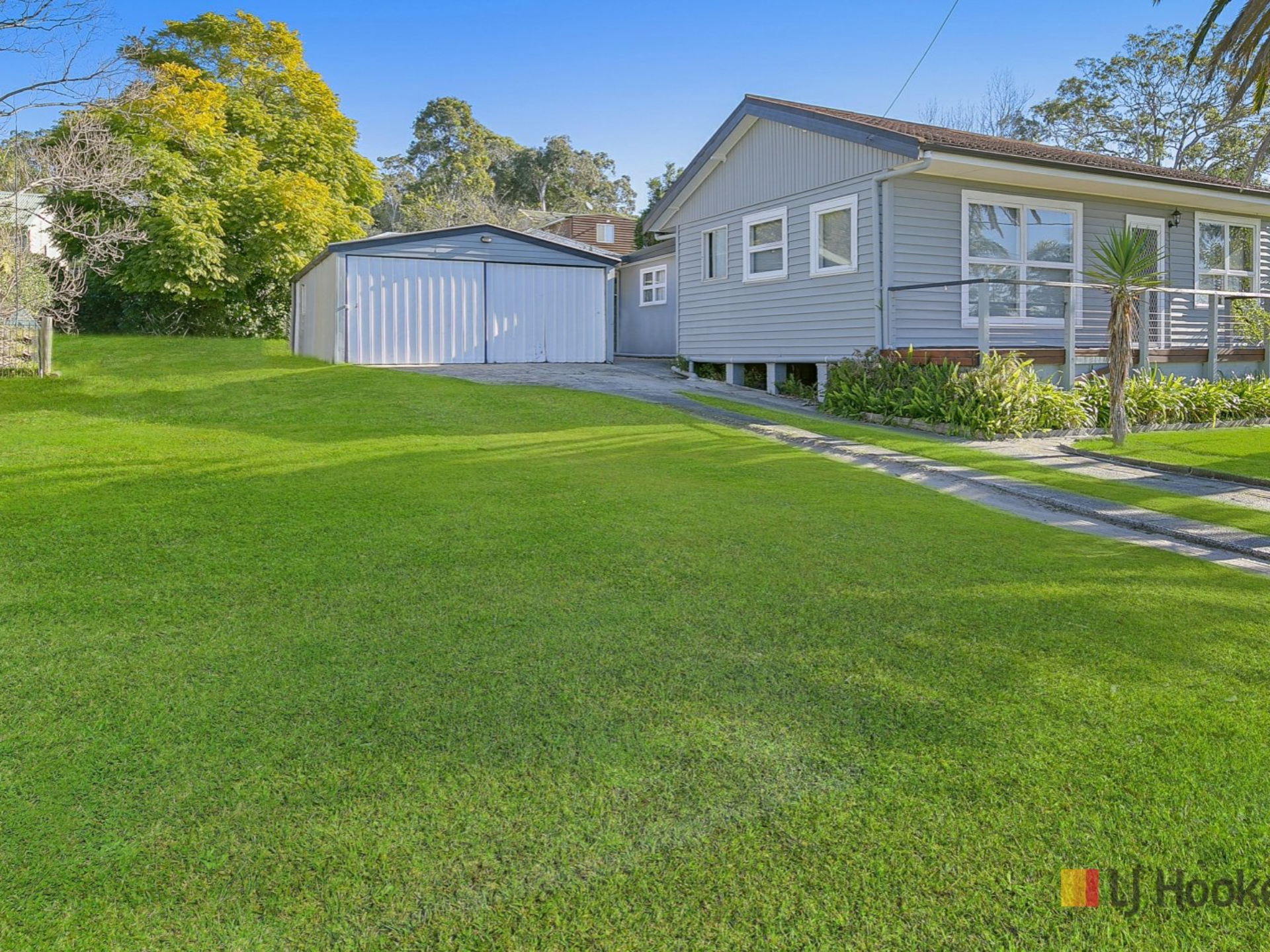 17 Anembo Avenue, Summerland Point