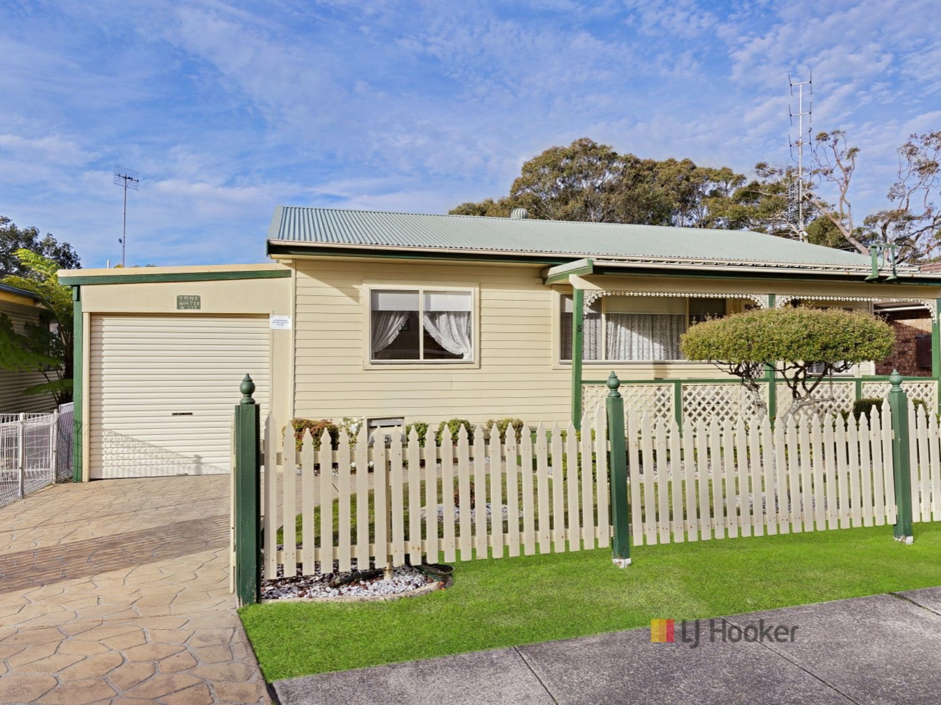 5 Woolana Avenue, Budgewoi