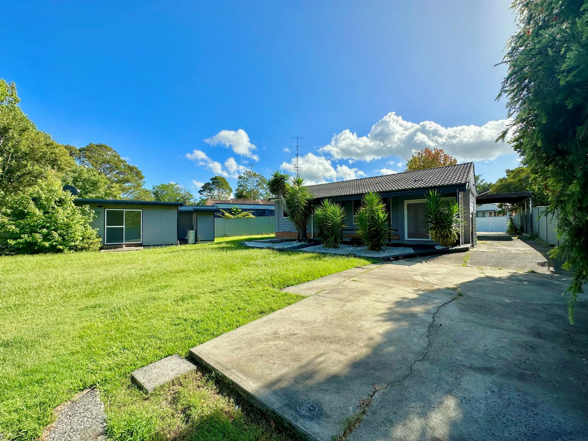 111 Birdwood Drive, BLUE HAVEN