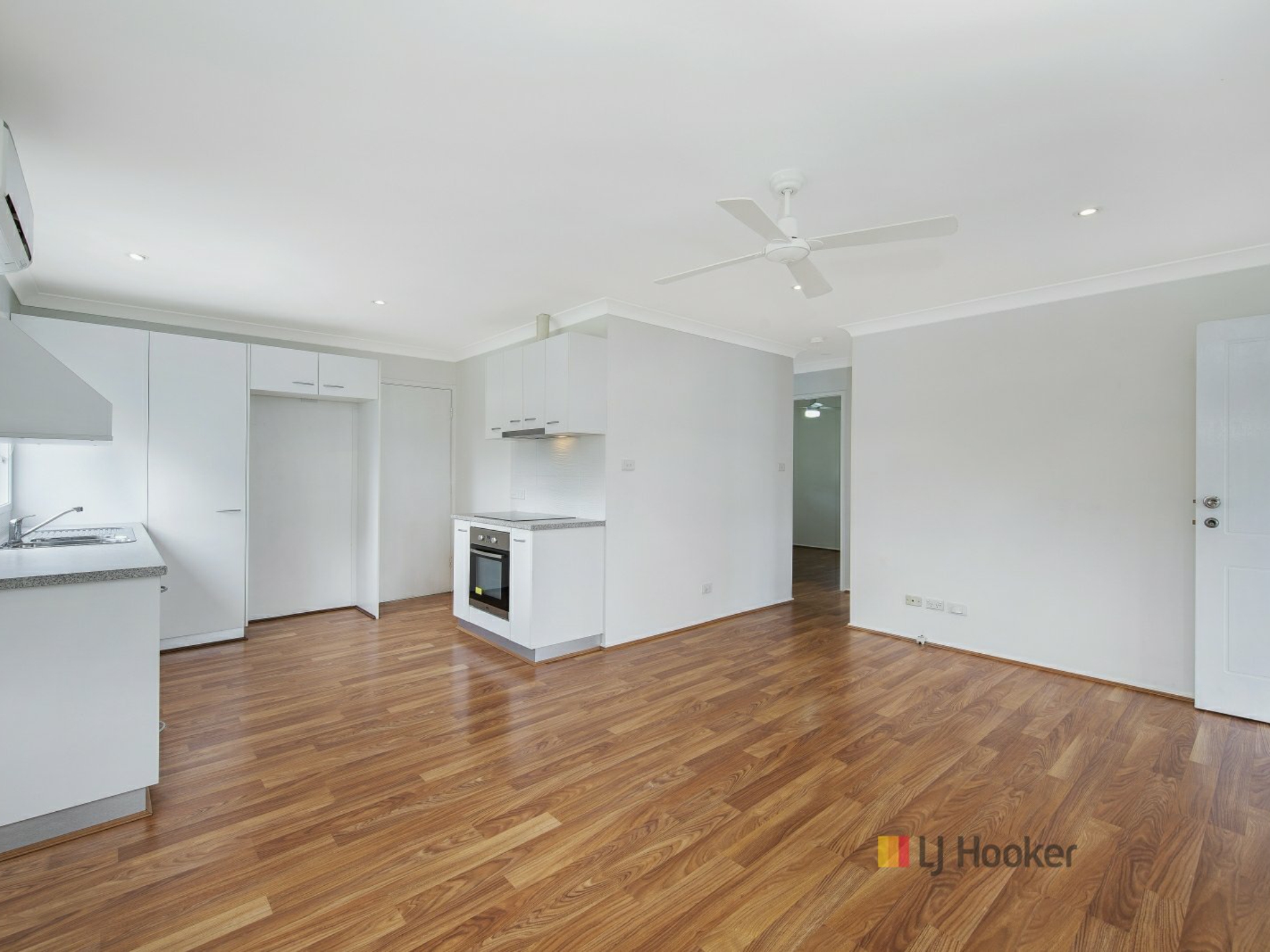 12 Kevin Street, MANNERING PARK