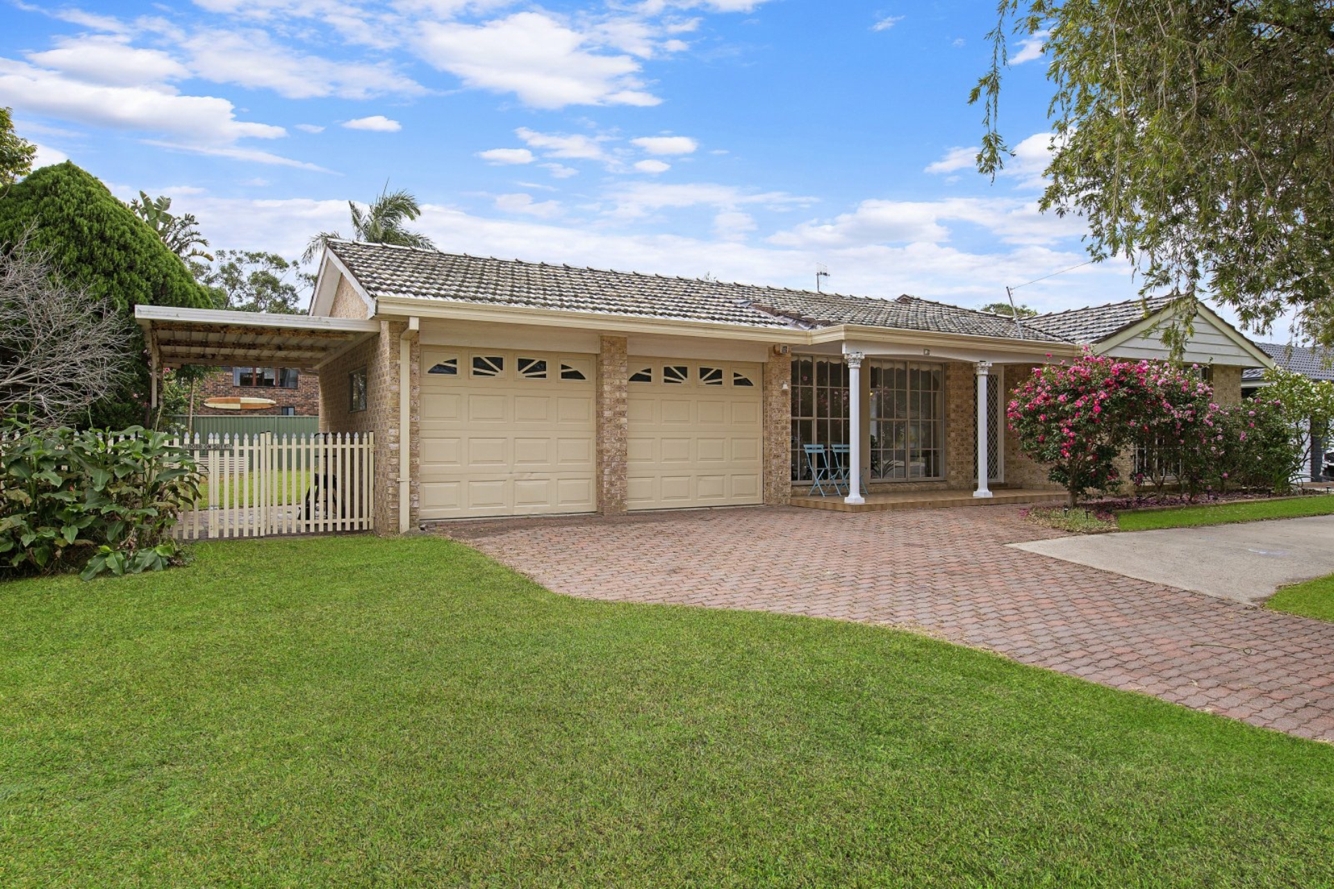 24 Narambi Road Buff Point NSW