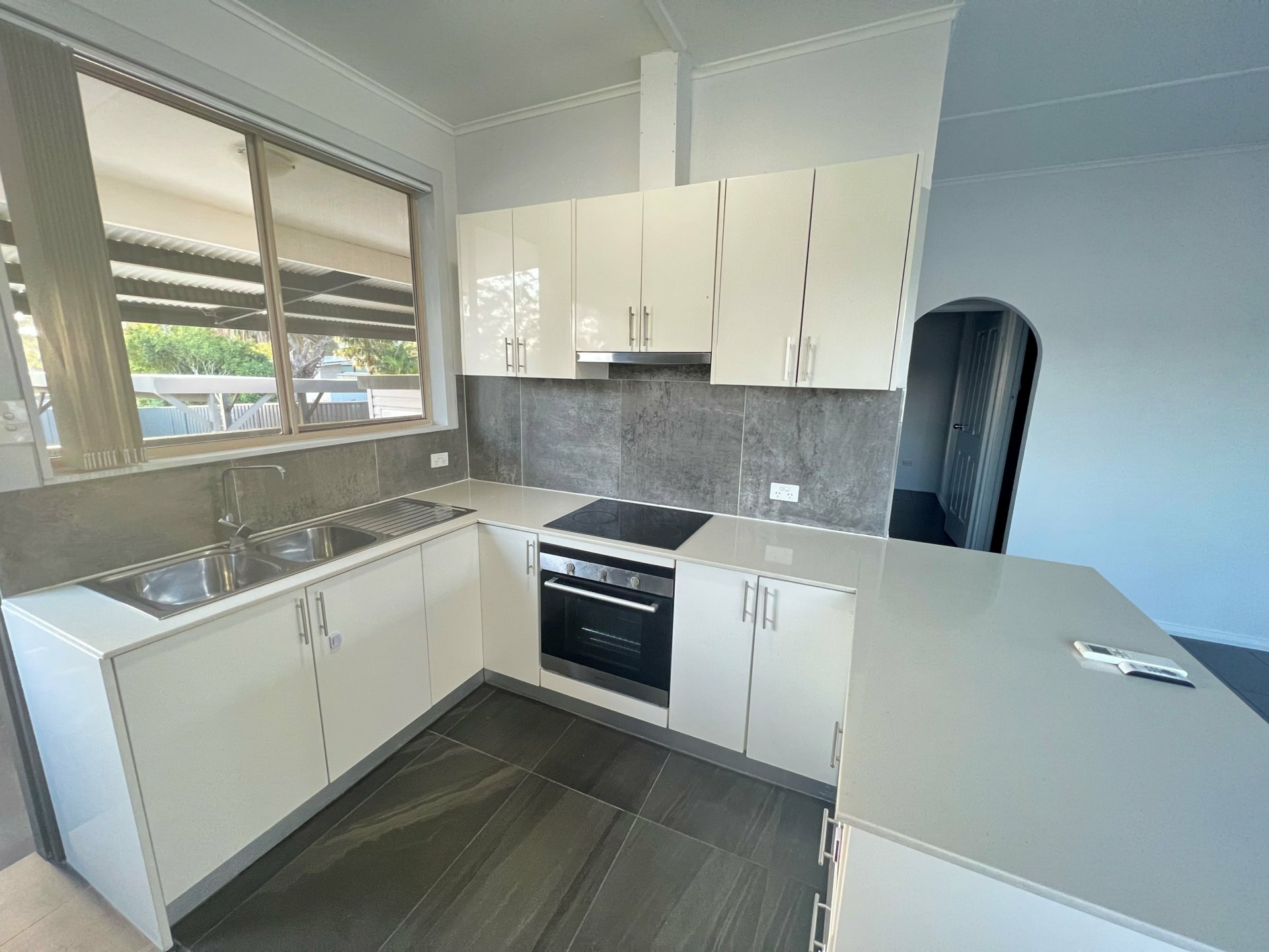 1/12 Hartog Avenue, LAKE MUNMORAH