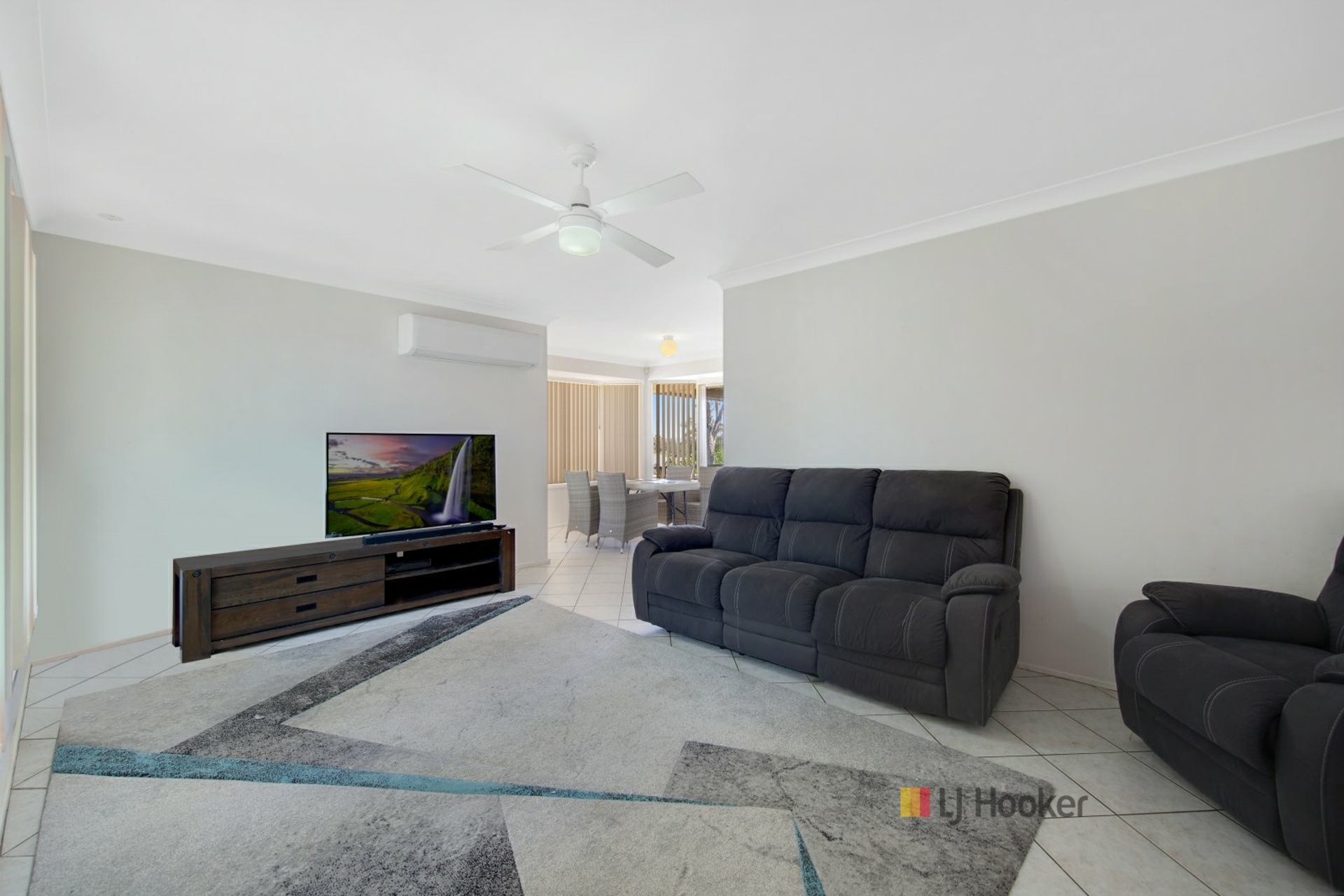 64 Katoomba Ave, SAN REMO