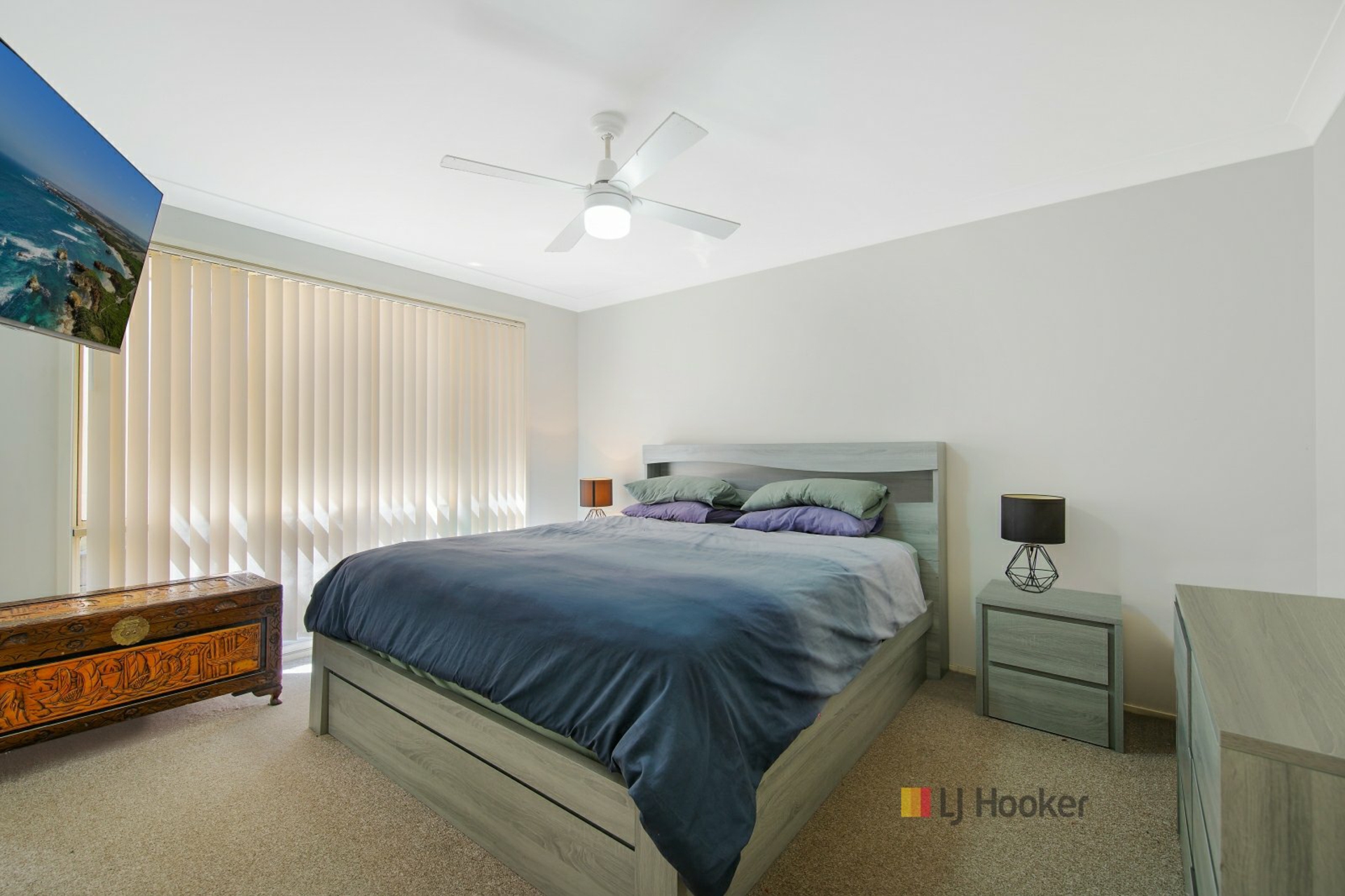 64 Katoomba Ave, SAN REMO