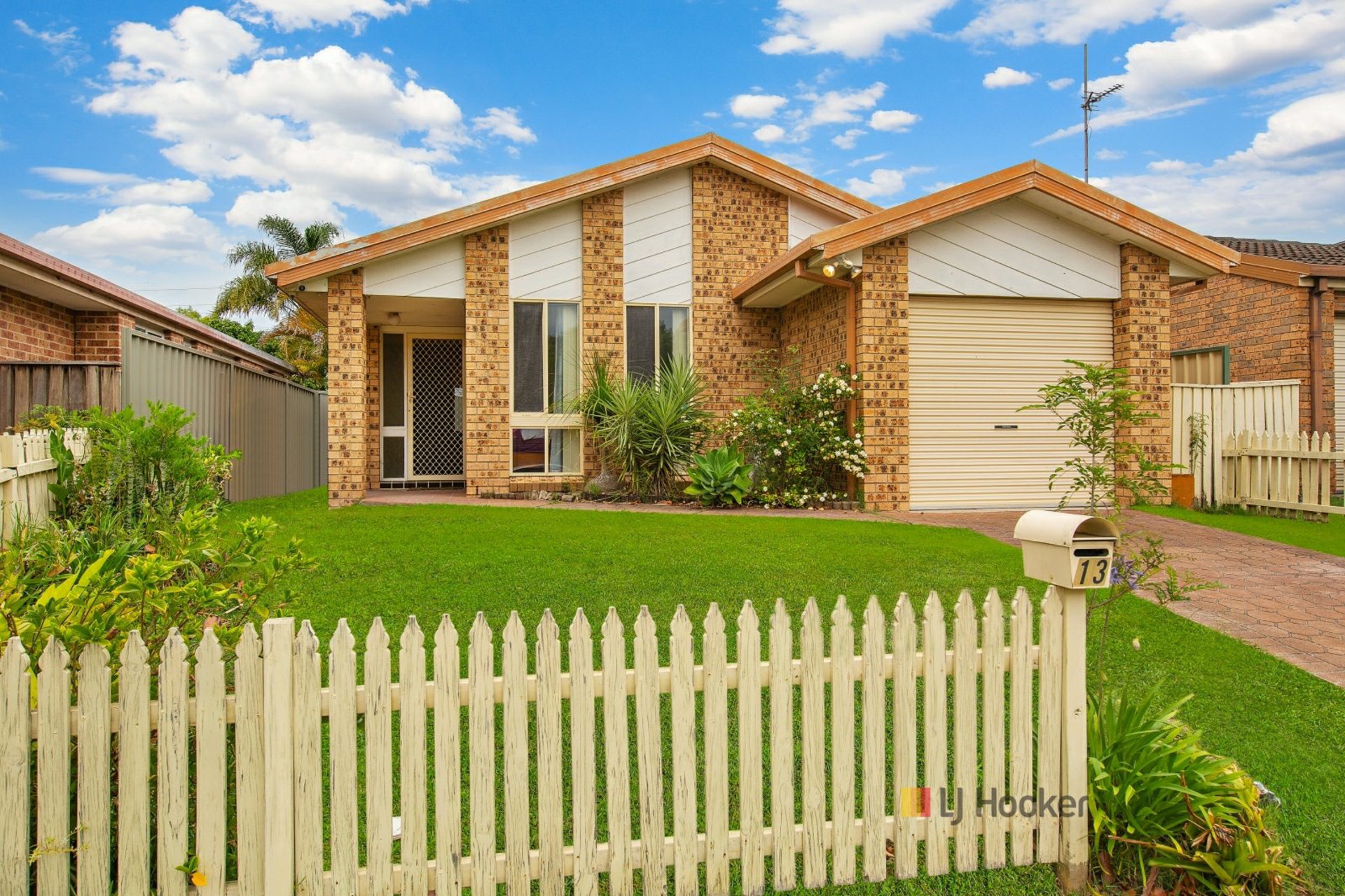 13 Wongala Avenue Blue Haven NSW