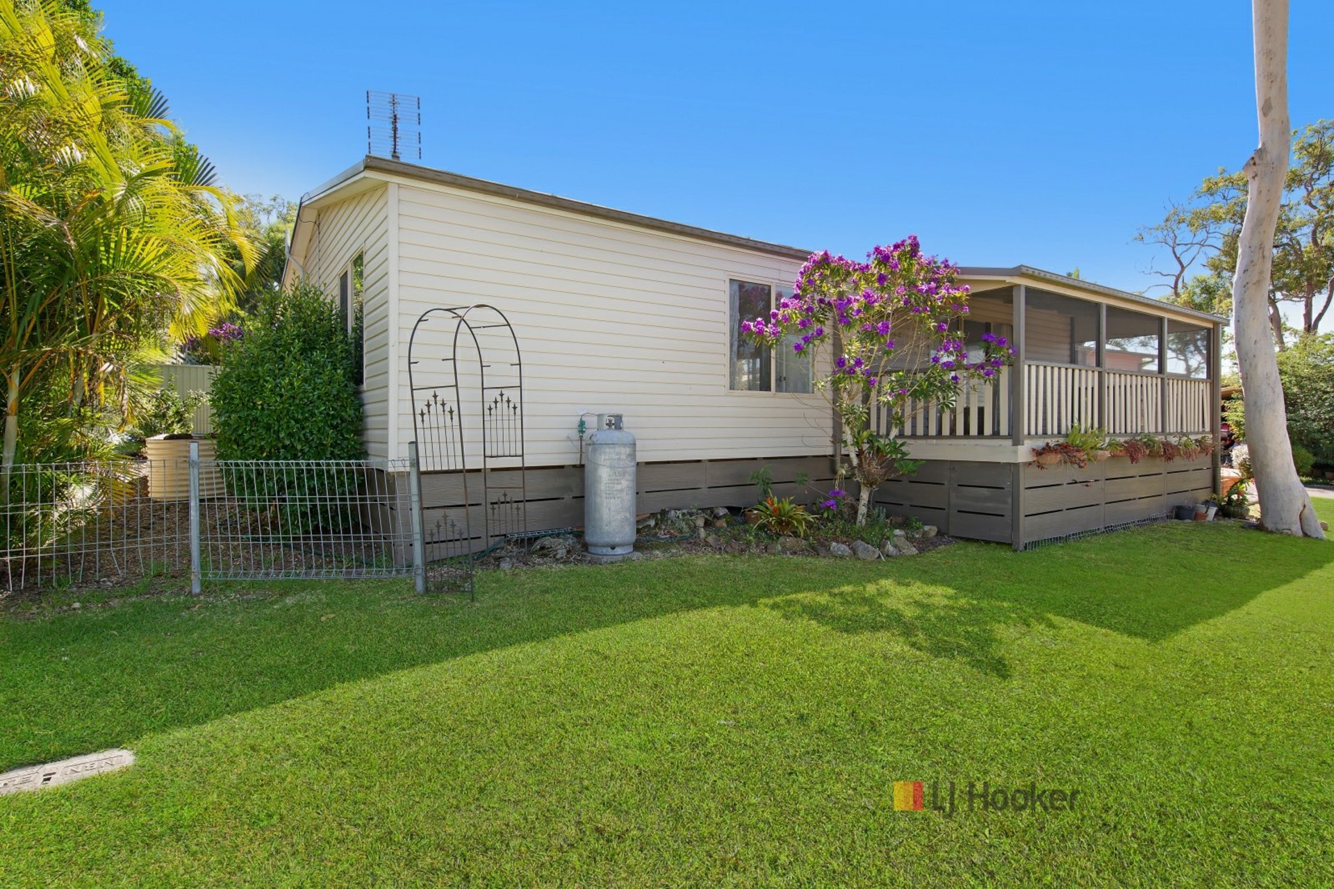 260/51 Kamilaroo Avenue Lake Munmorah NSW - Property Details - LJ Hooker