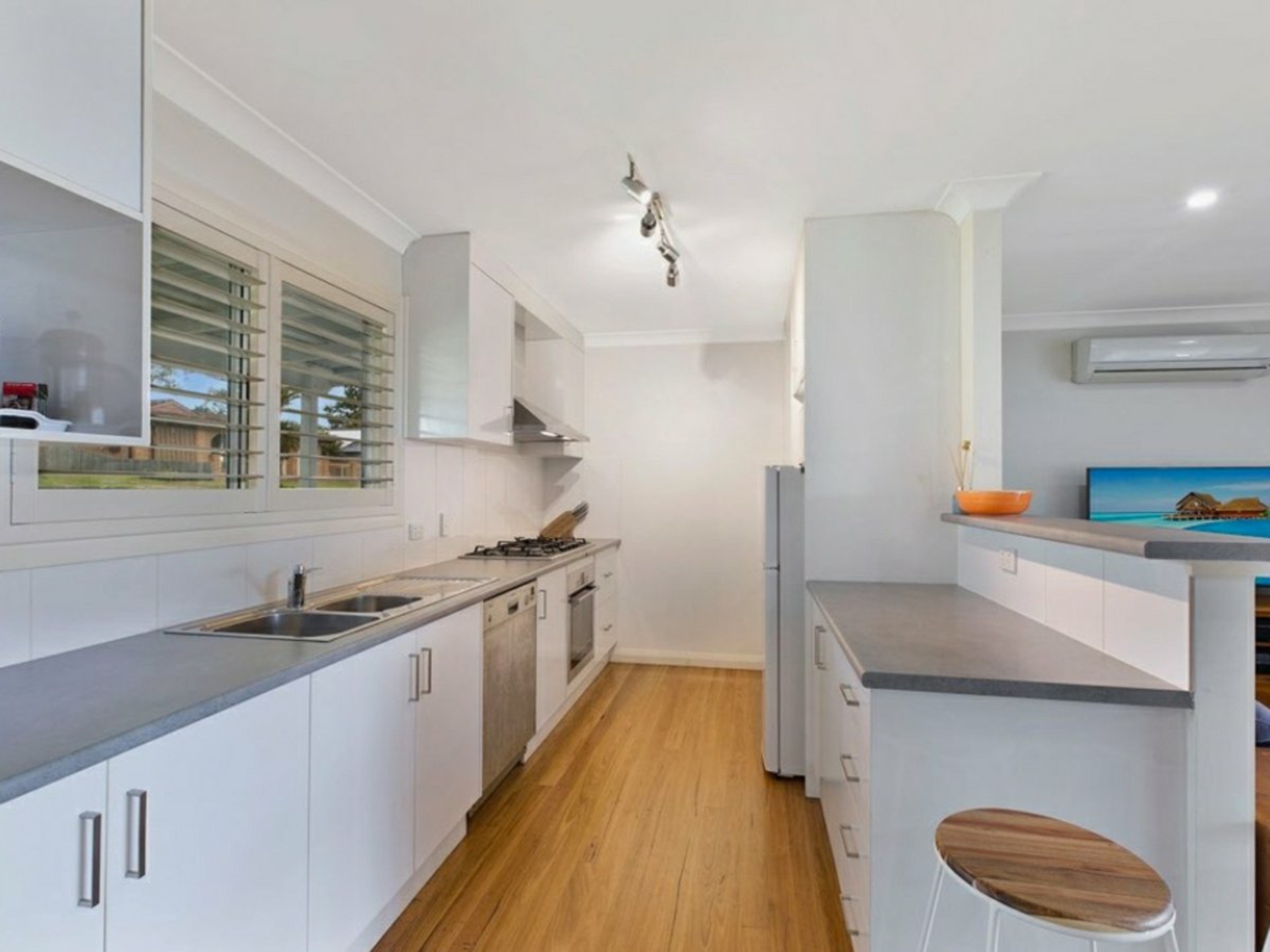 120 Terence Avenue, LAKE MUNMORAH