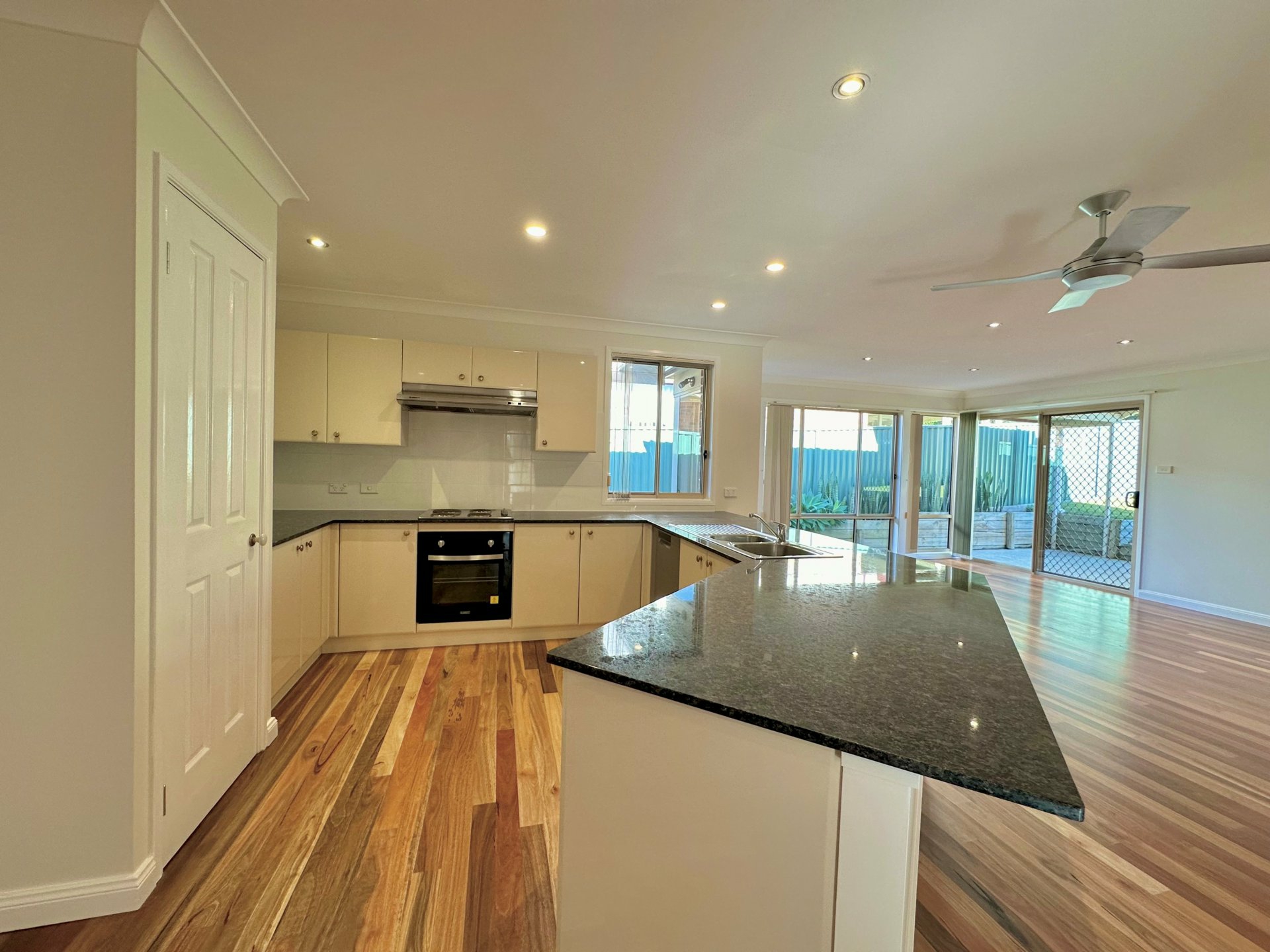 24 Delia Avenue, BUDGEWOI
