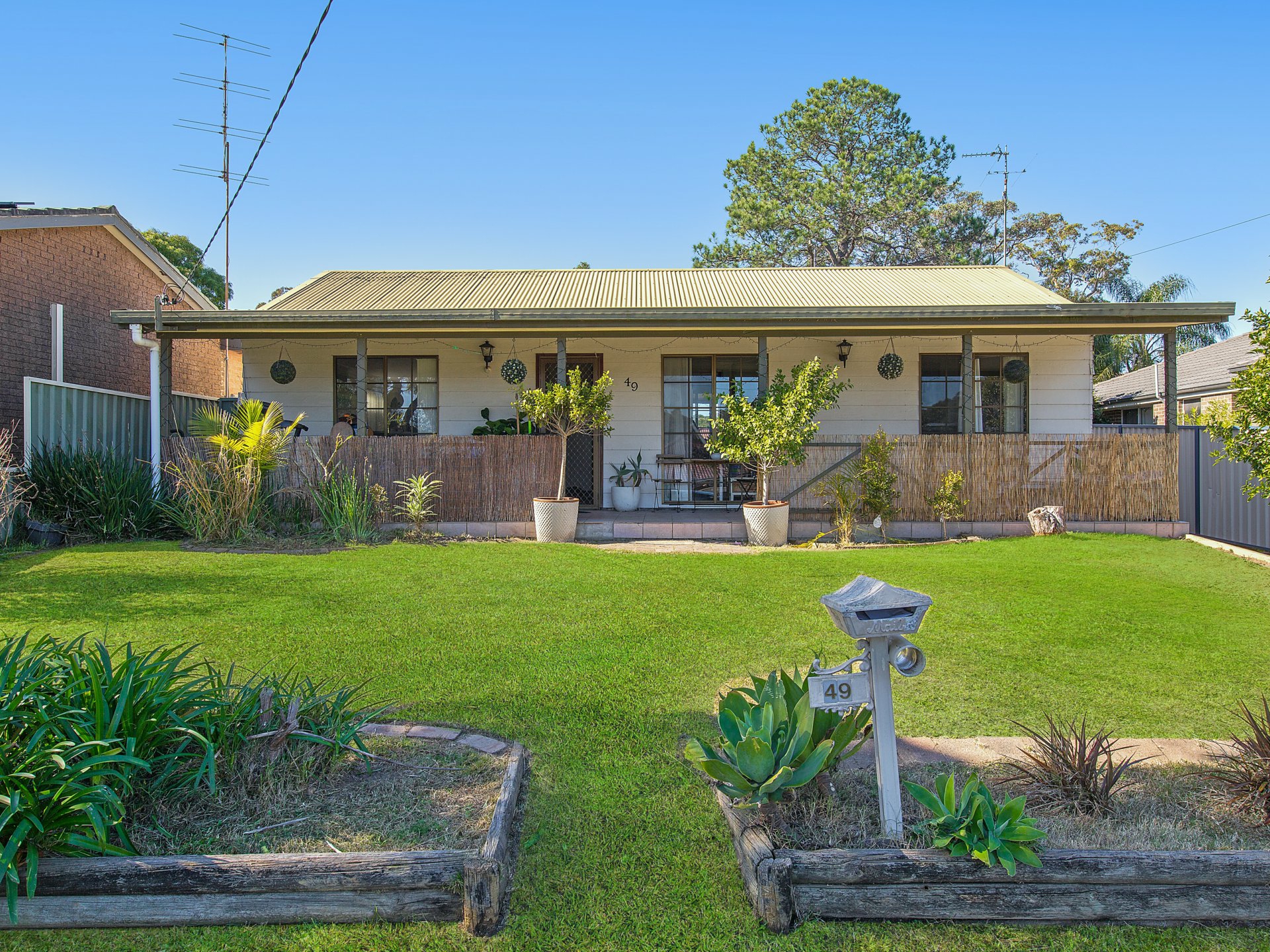 49 Mckellar Boulevard, Blue Haven