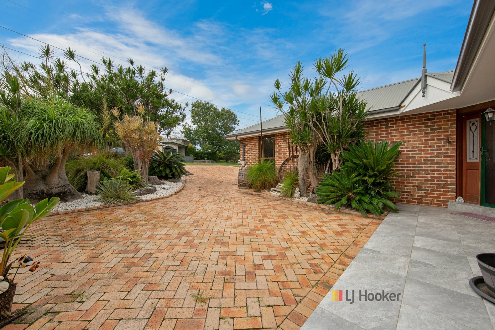 44 Lakeway Drive, LAKE MUNMORAH
