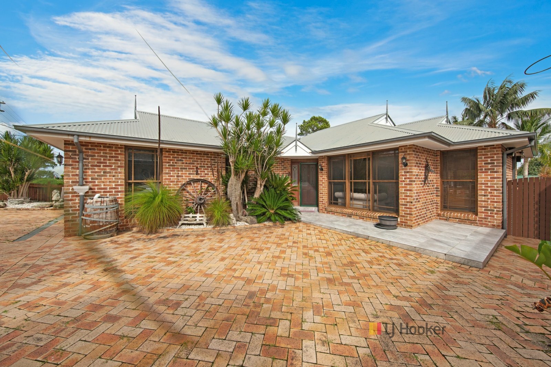 44 Lakeway Drive, LAKE MUNMORAH