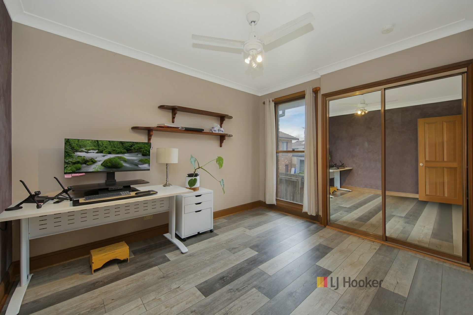 44 Lakeway Drive, LAKE MUNMORAH