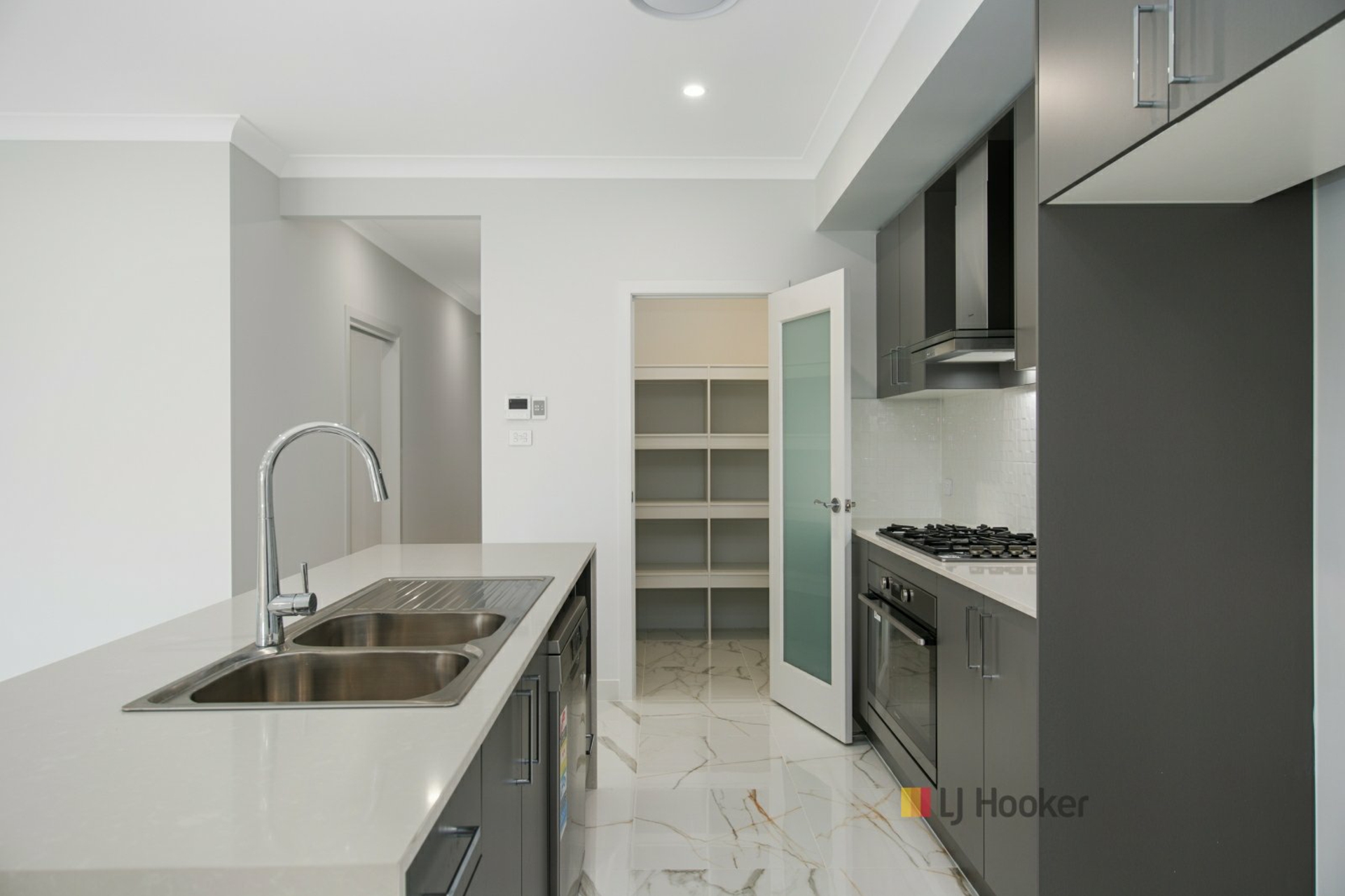 10 Wilga Road, HAMLYN TERRACE